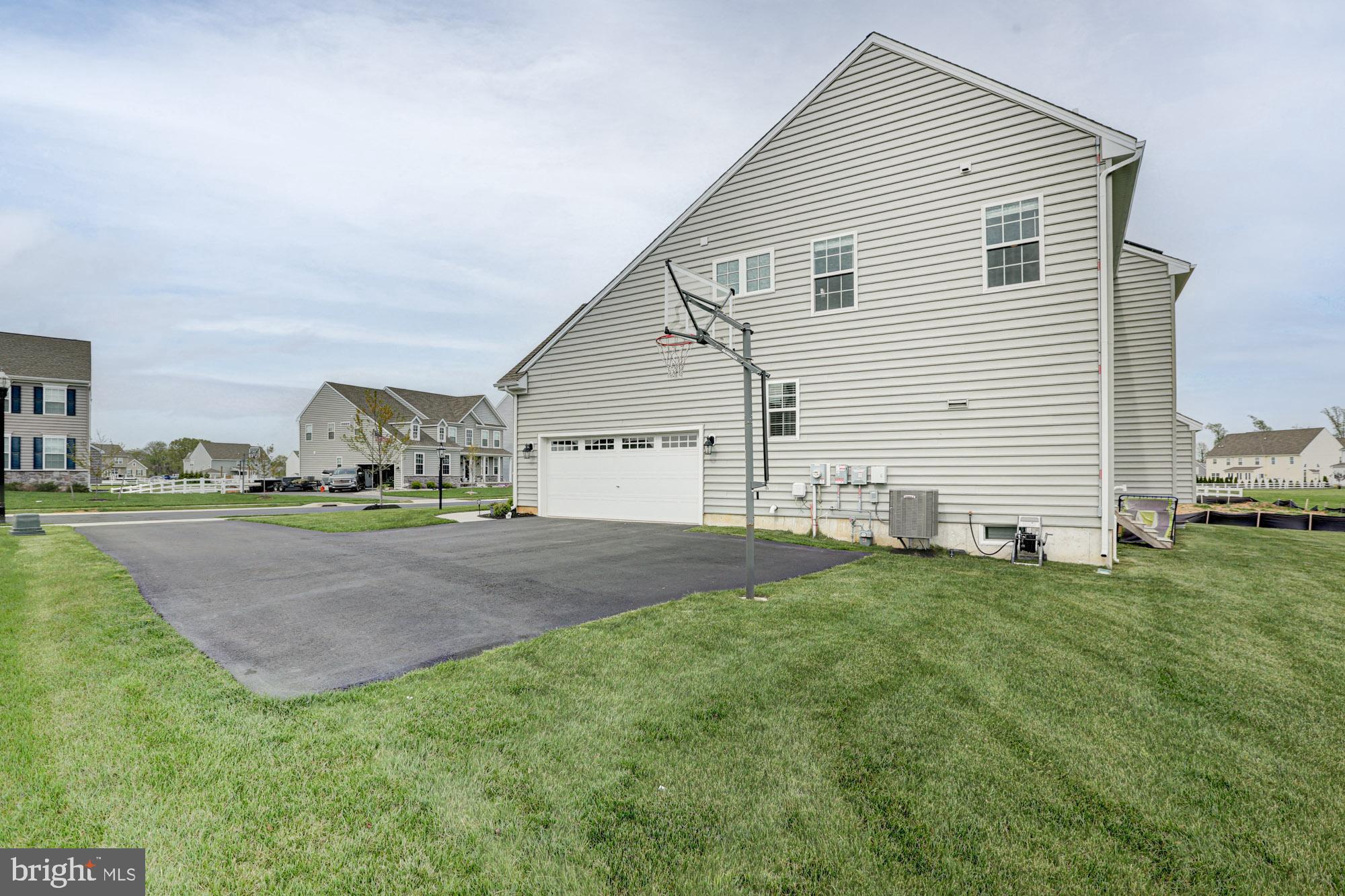 ROTHWELL ESTATES - Residential