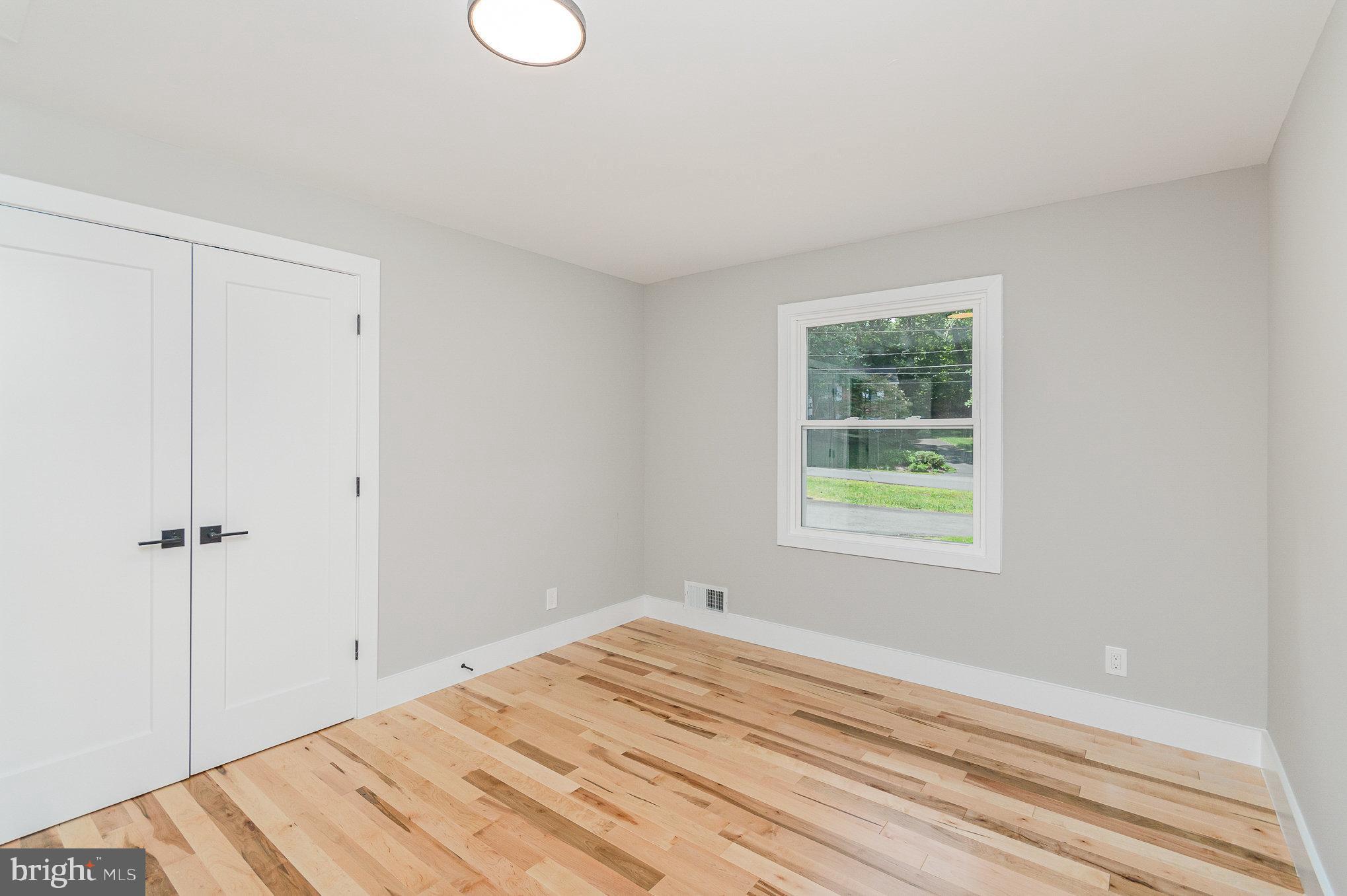 MANTUA HILLS - Residential