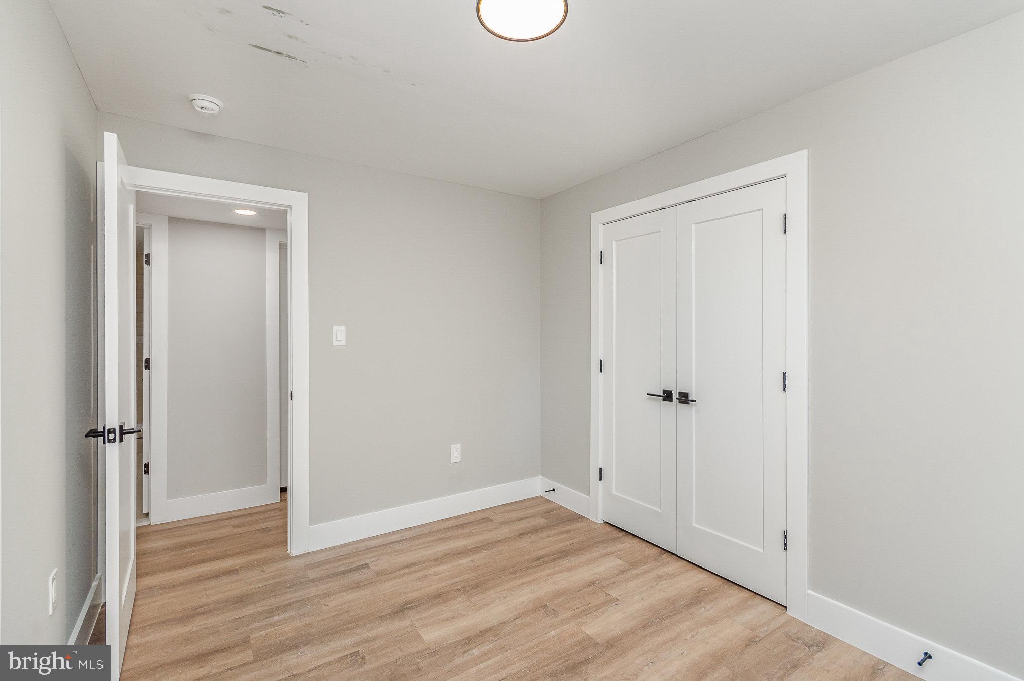 MANTUA HILLS - Residential