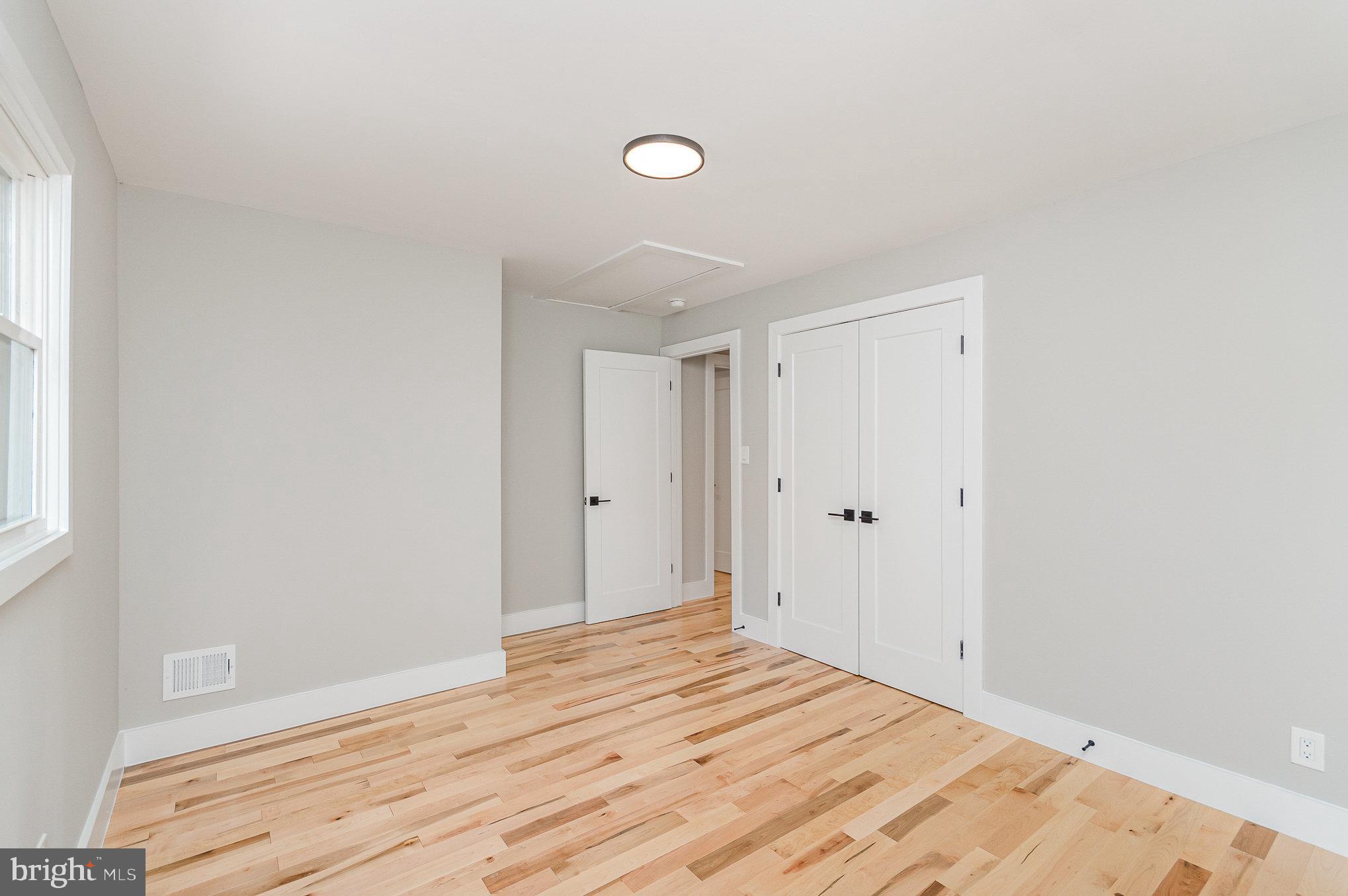 MANTUA HILLS - Residential