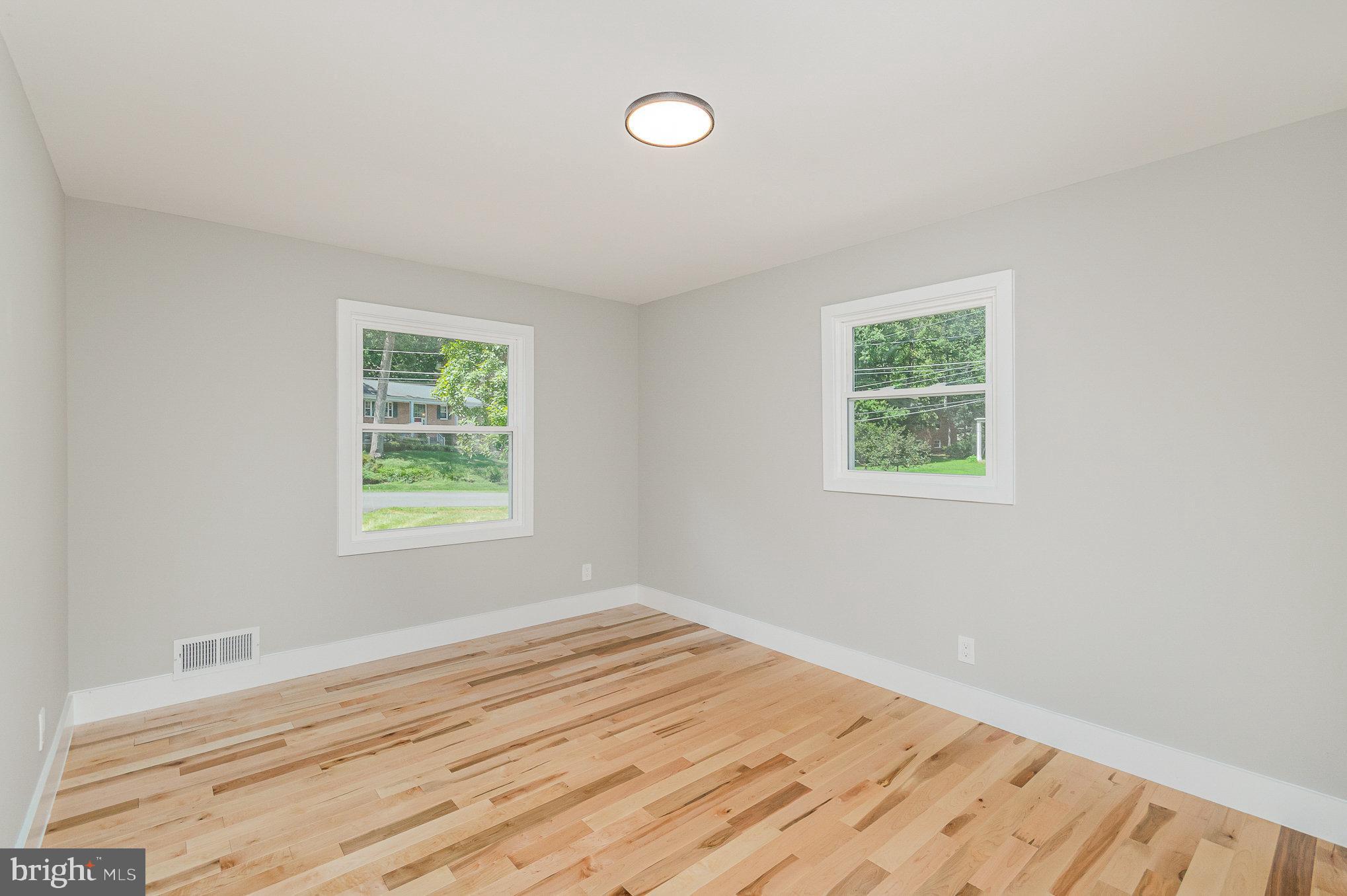 MANTUA HILLS - Residential