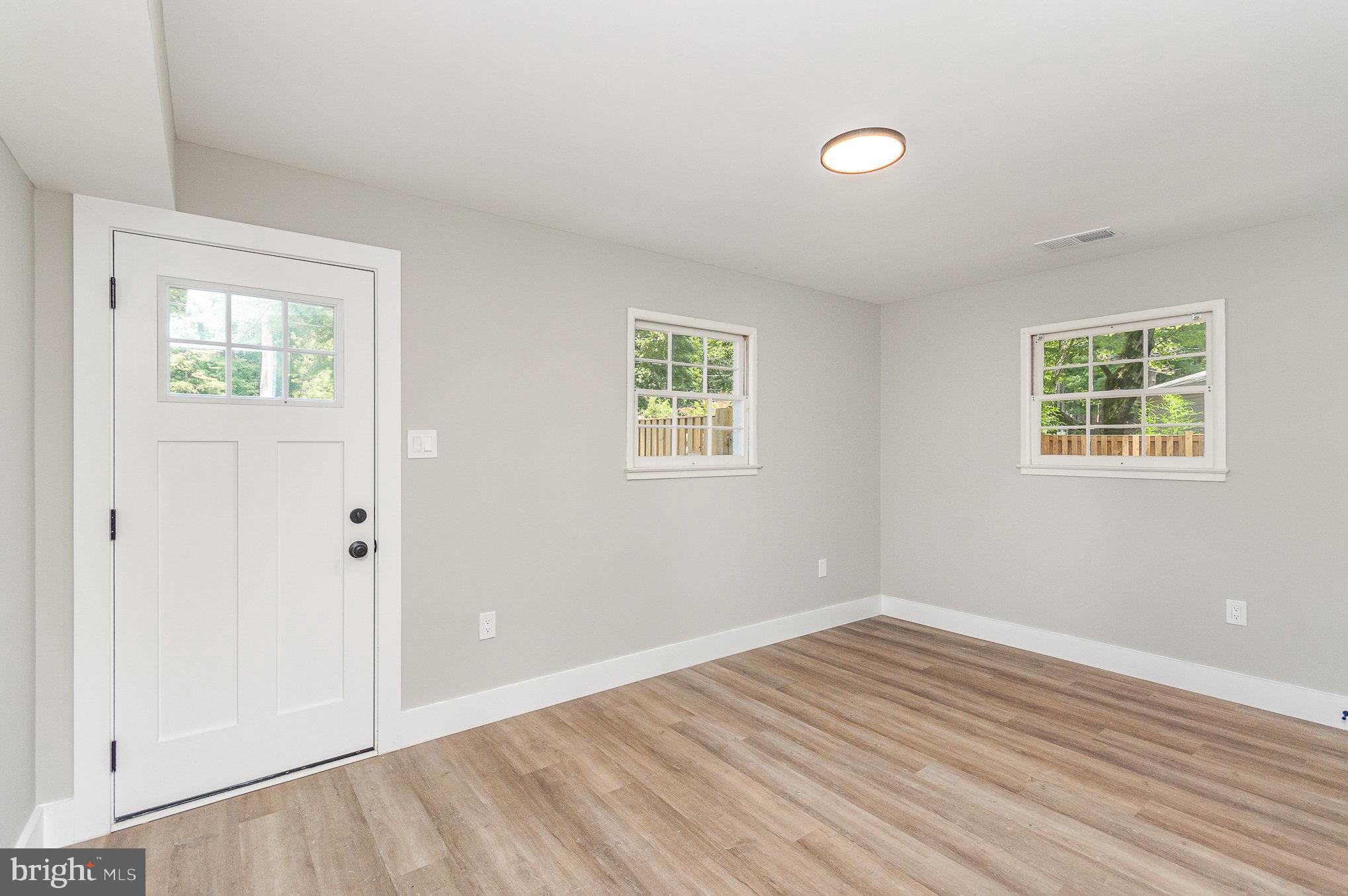 MANTUA HILLS - Residential