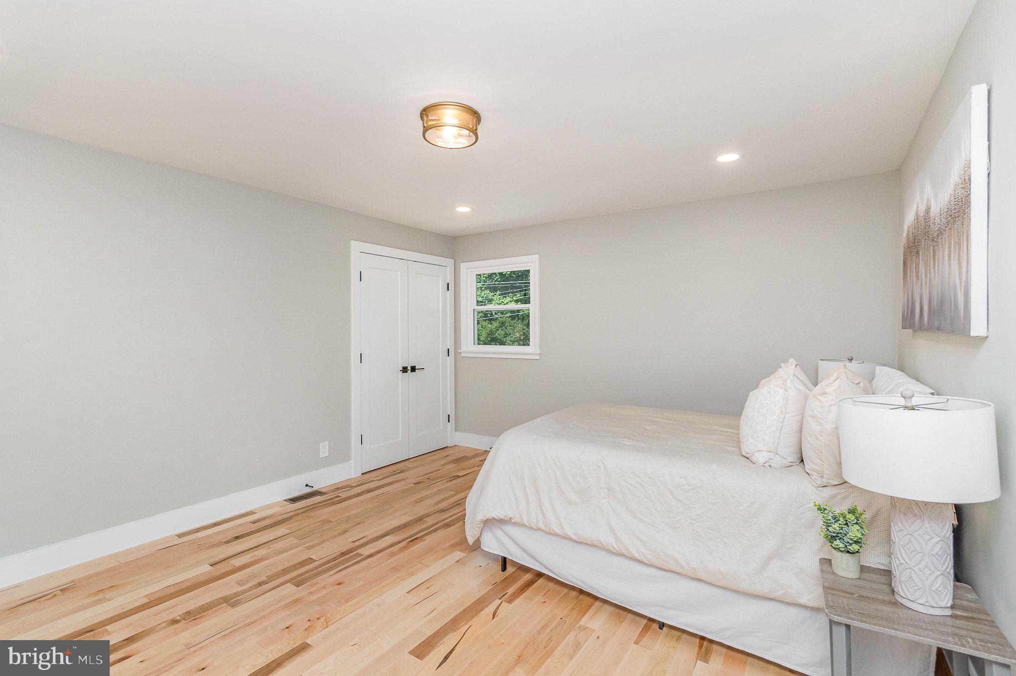 MANTUA HILLS - Residential