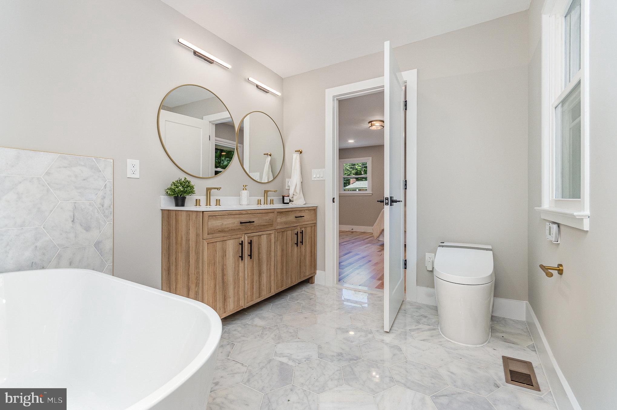 MANTUA HILLS - Residential