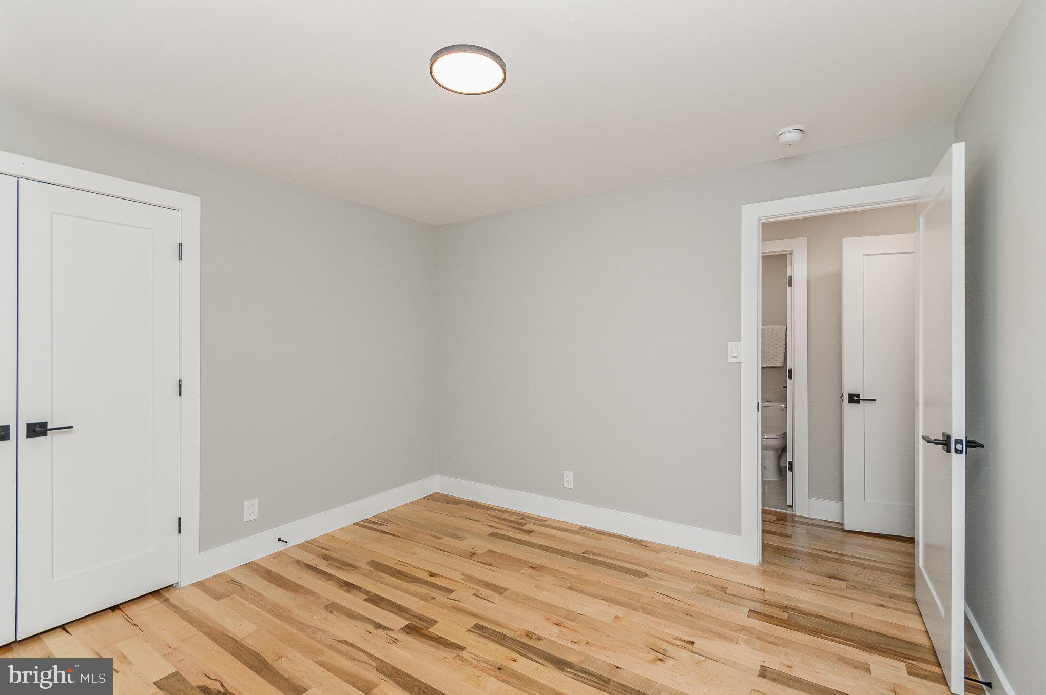 MANTUA HILLS - Residential