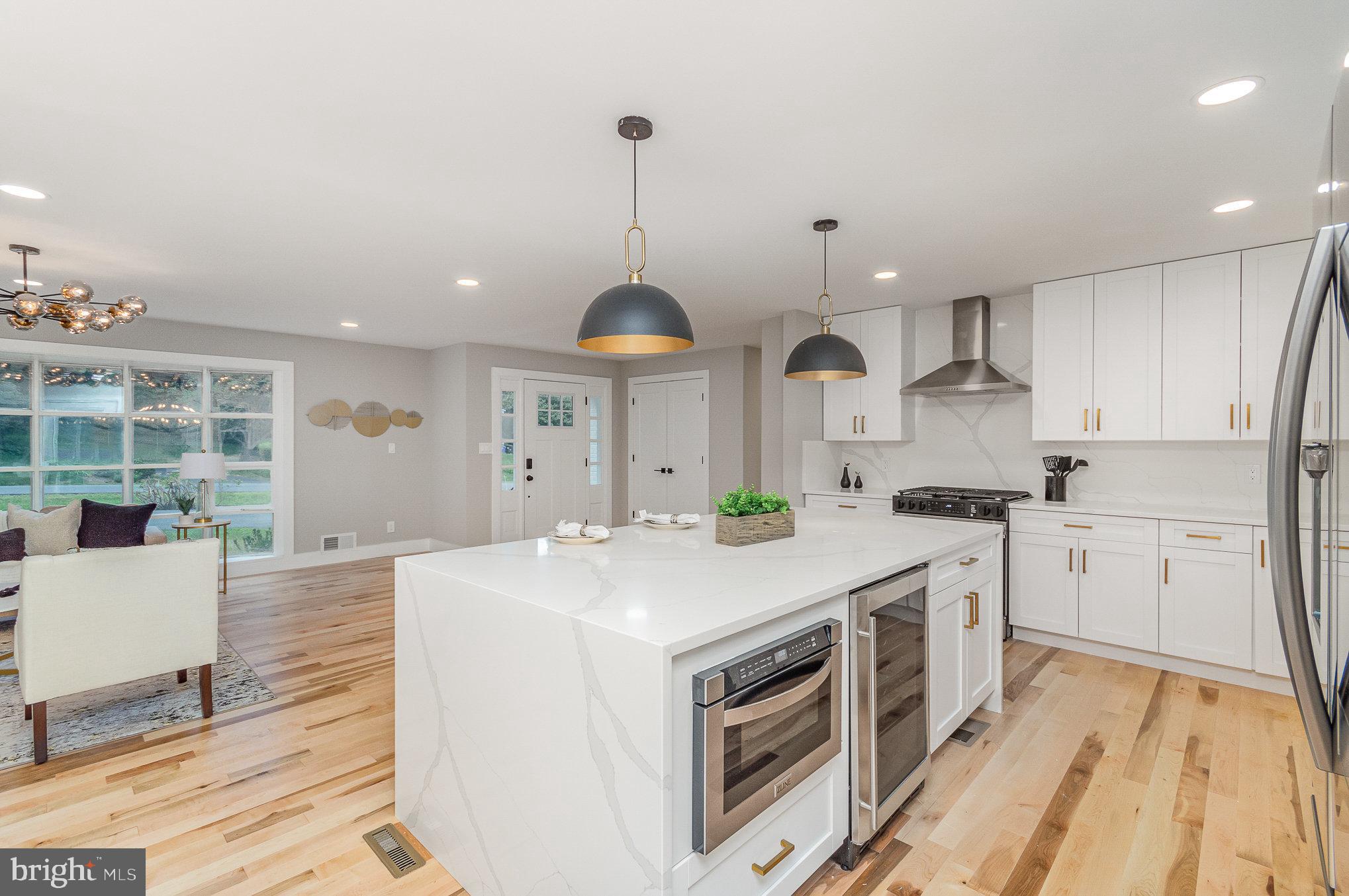 MANTUA HILLS - Residential