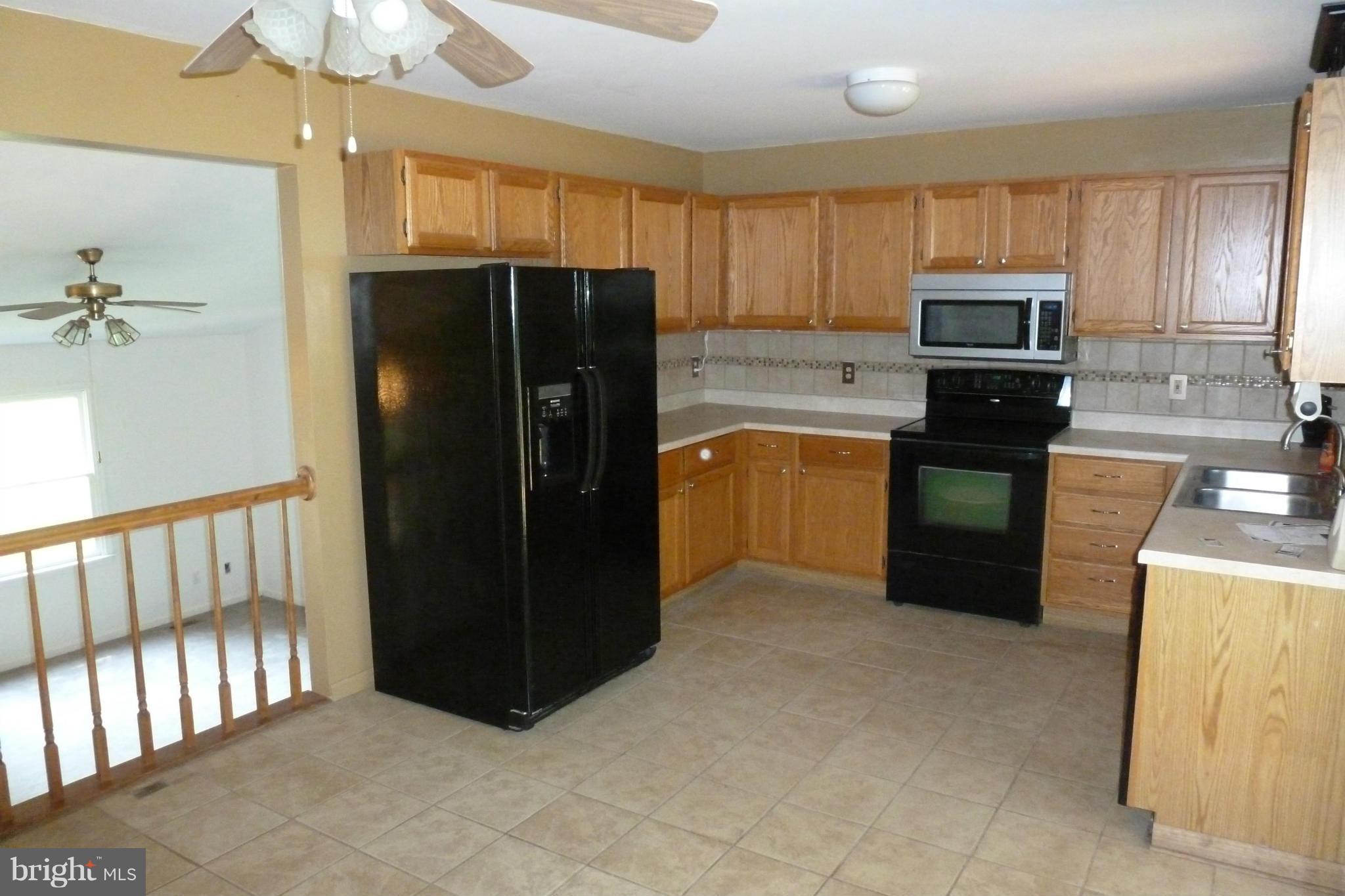 LEAVELLS CROSSING - Residential