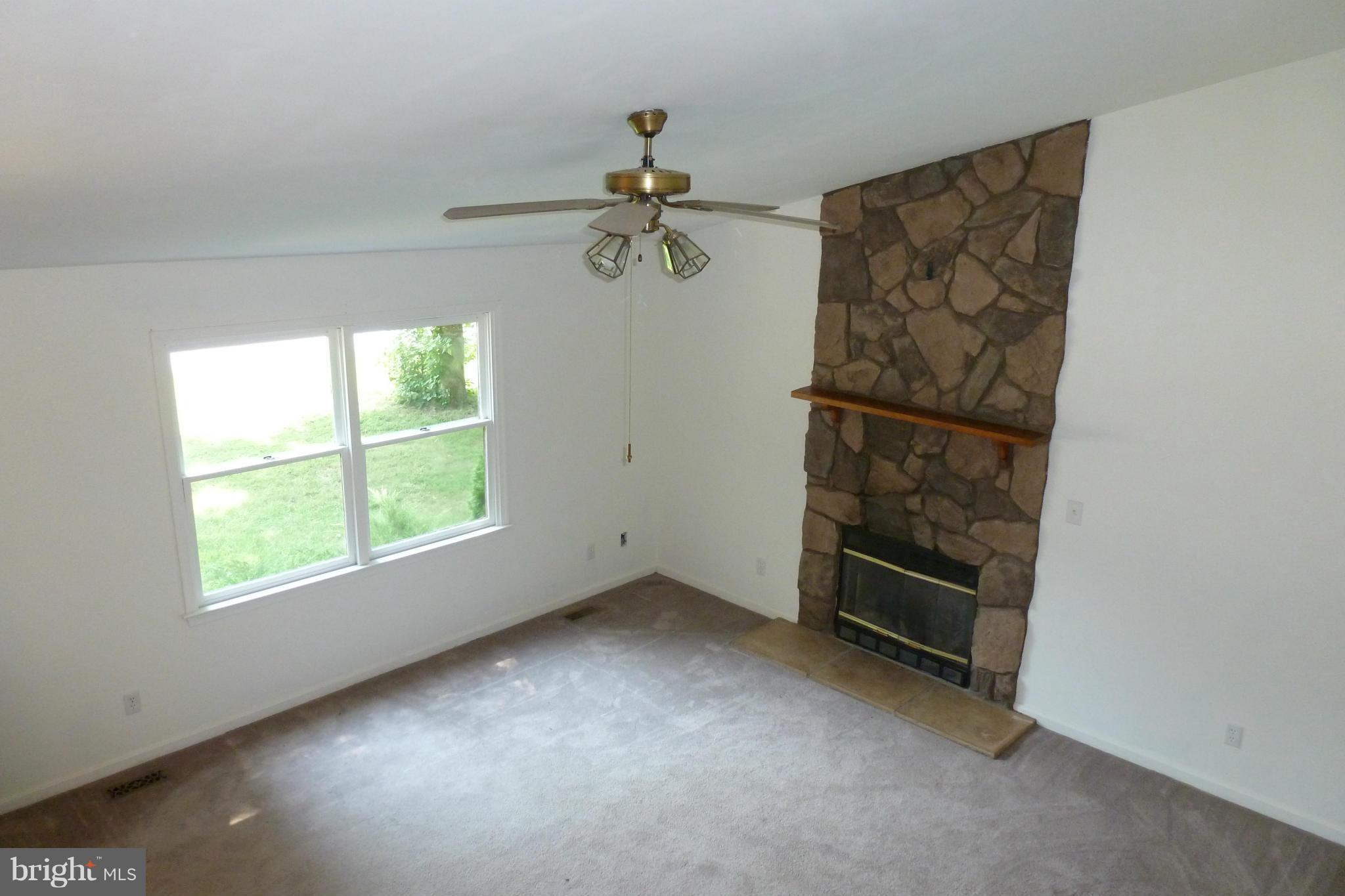 LEAVELLS CROSSING - Residential