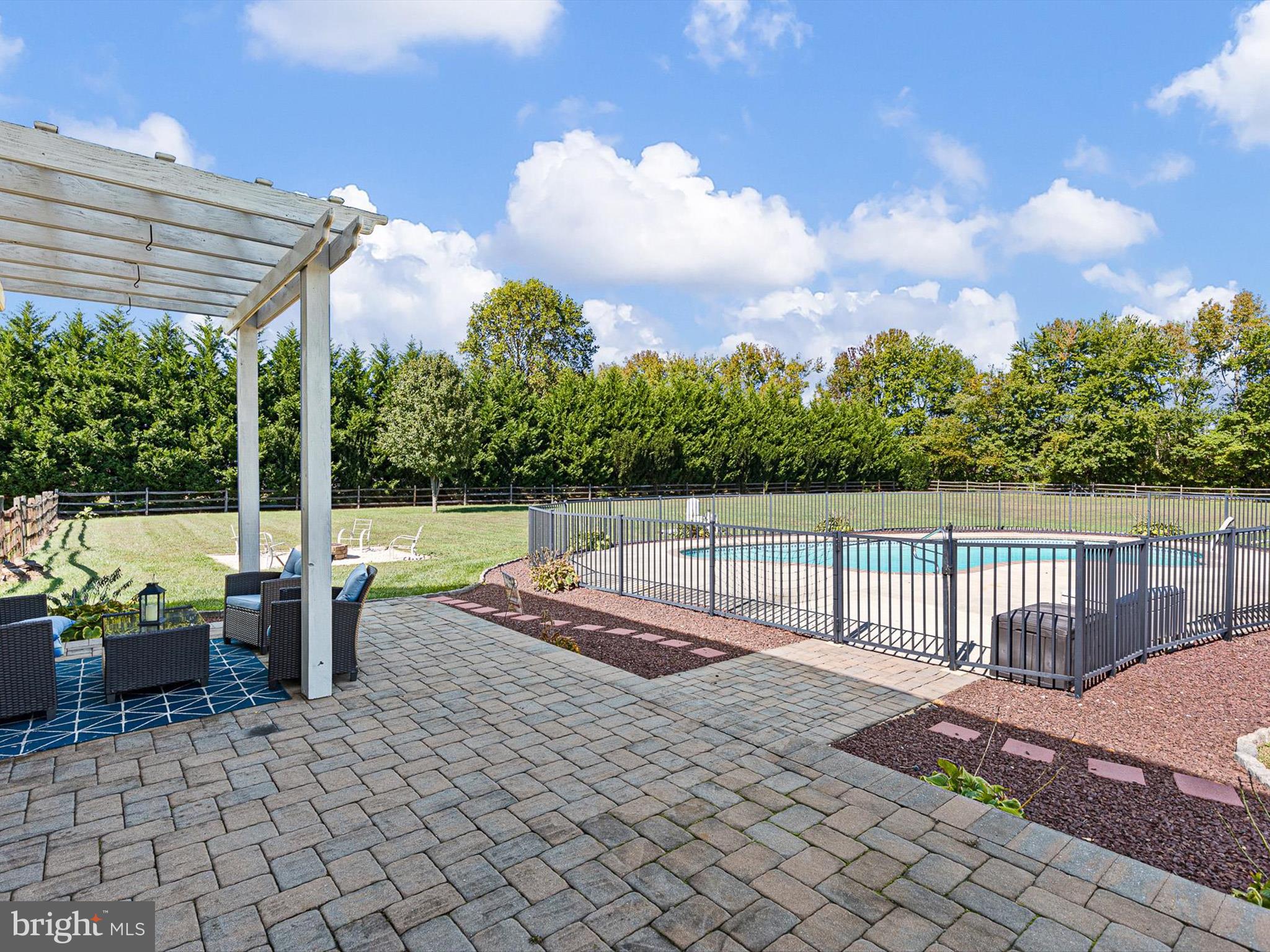 AMBER RIDGE - Residential