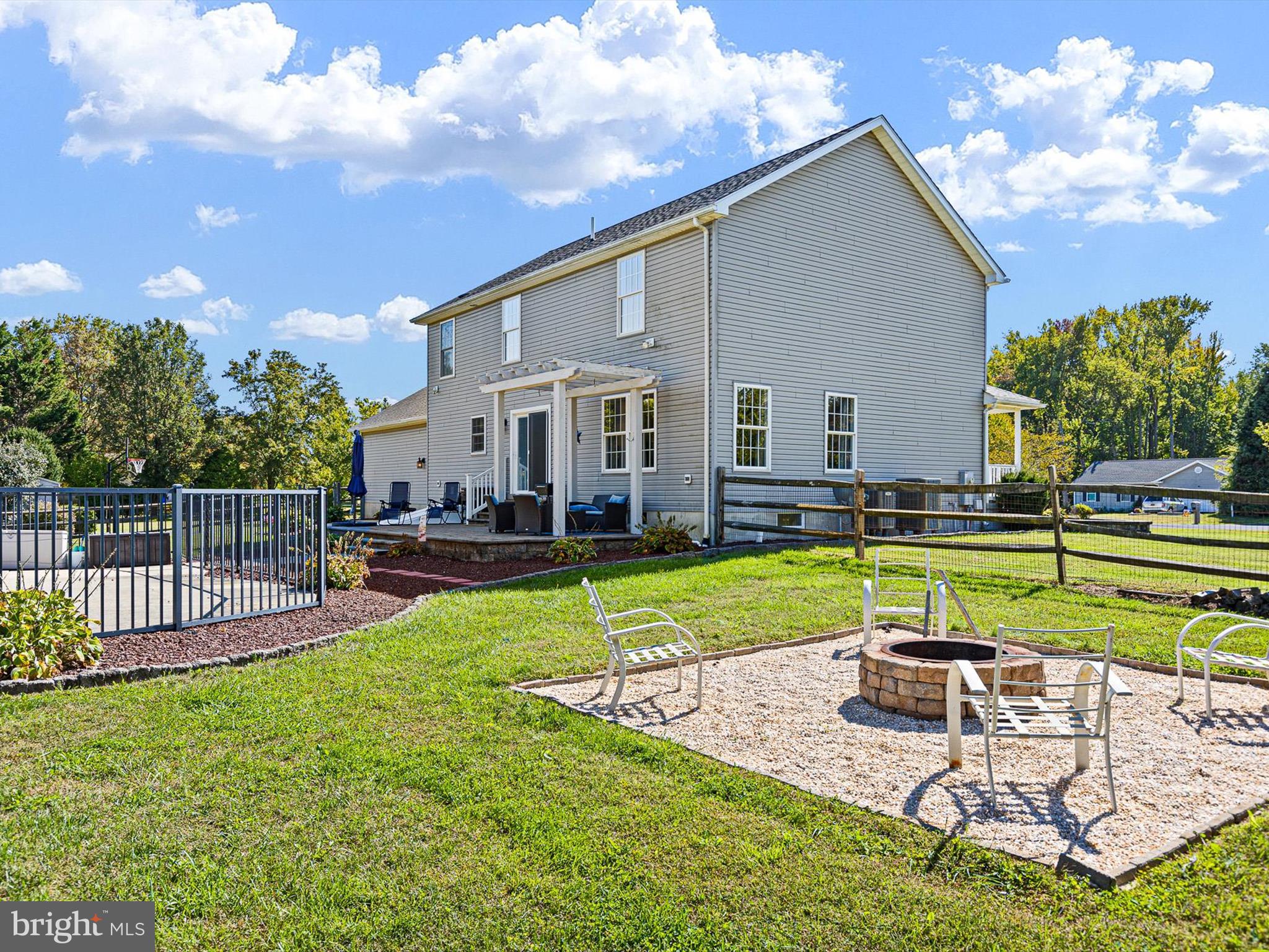 AMBER RIDGE - Residential