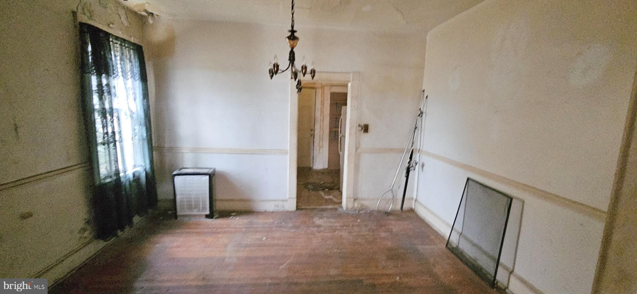 PARK CIRCLE - Residential