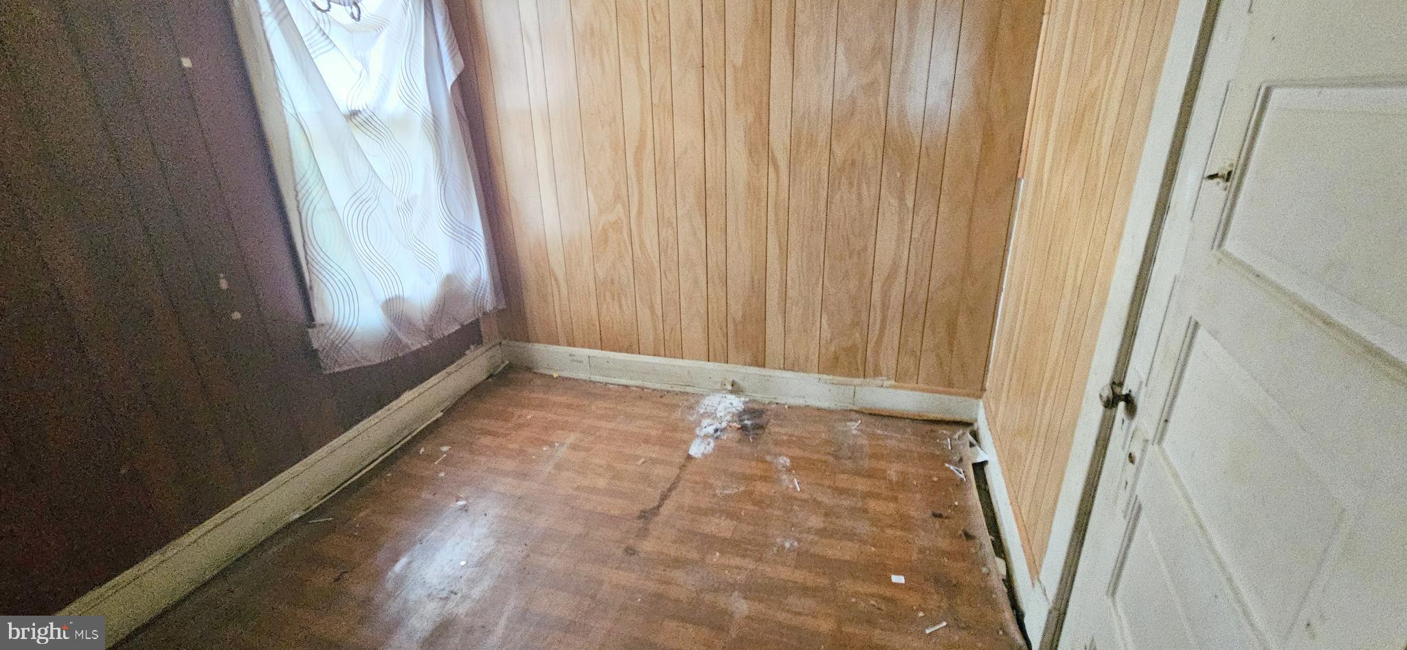 PARK CIRCLE - Residential