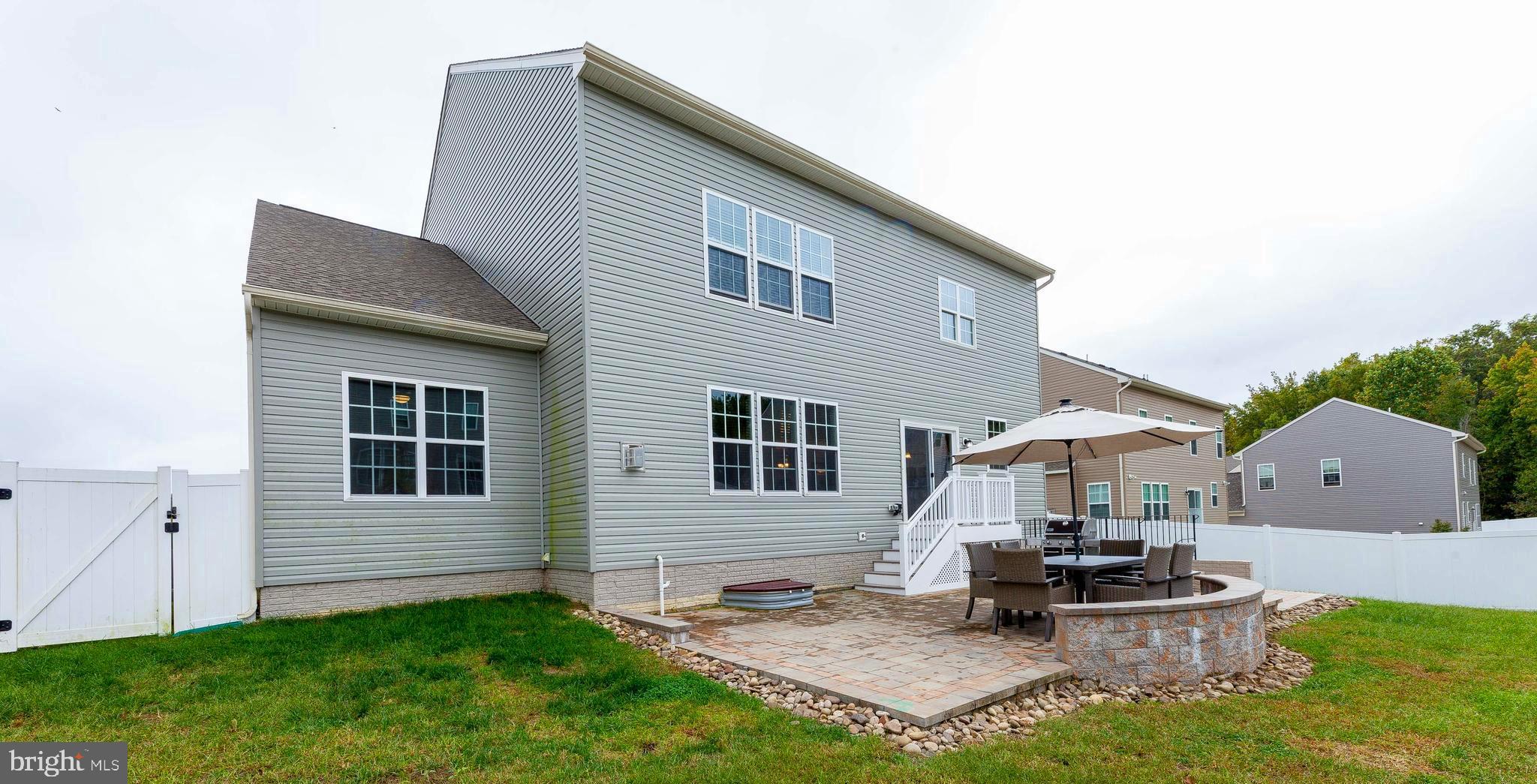 CLINTON - Residential