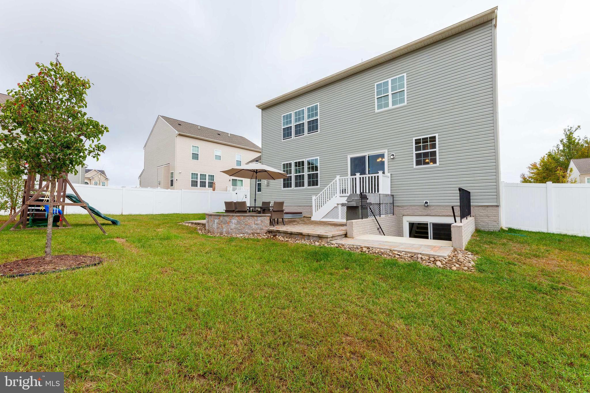 CLINTON - Residential