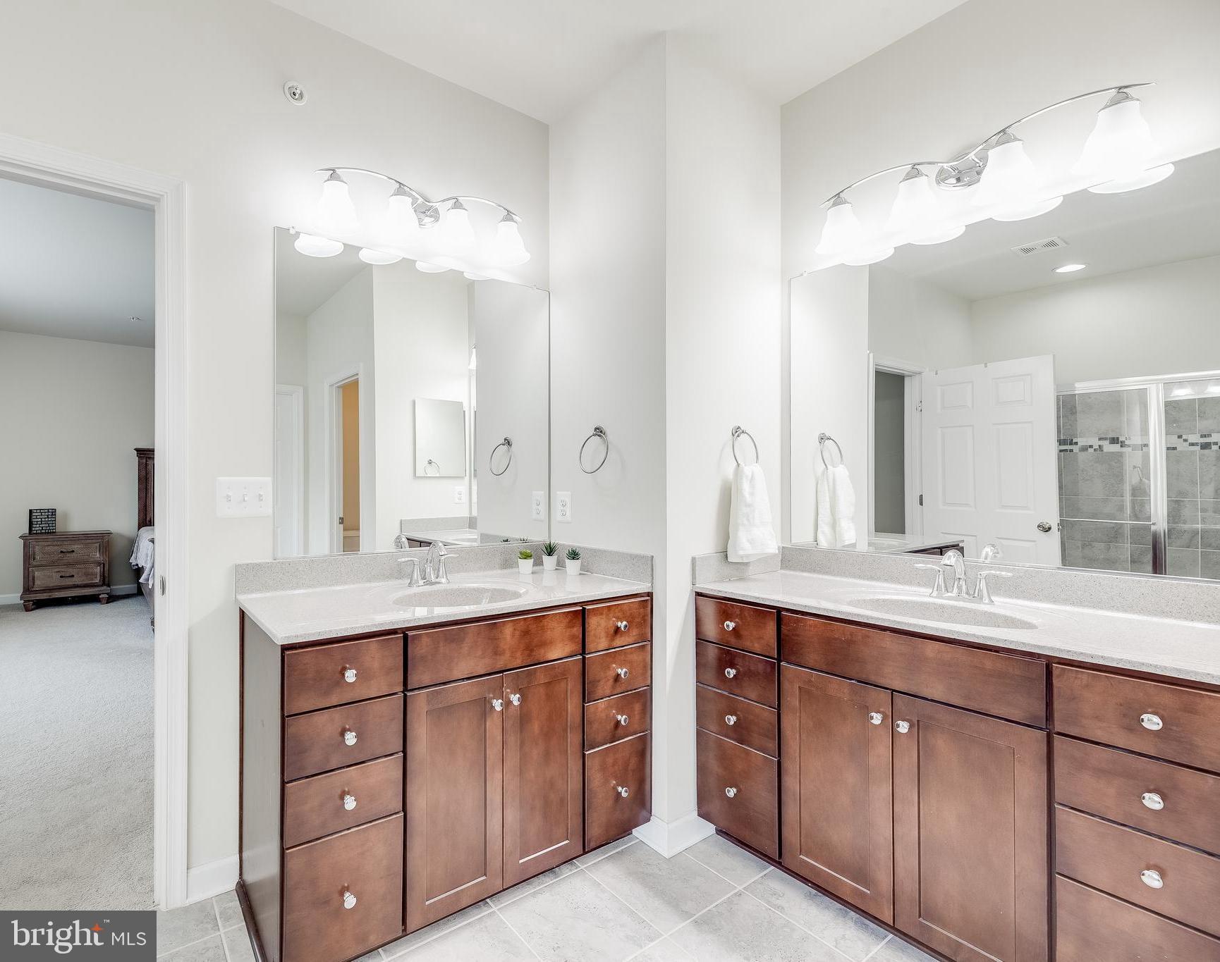 CLINTON - Residential