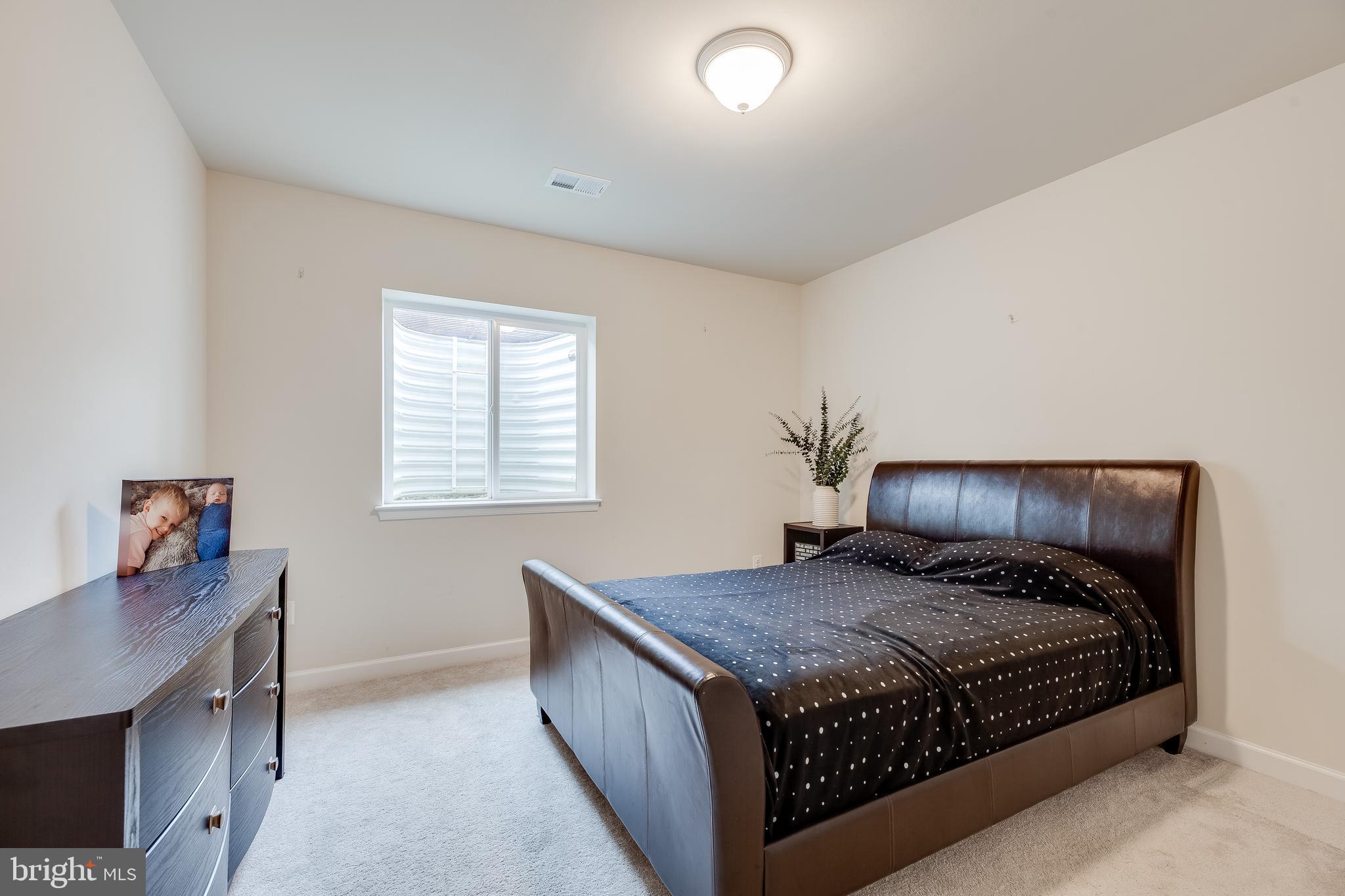 CLINTON - Residential