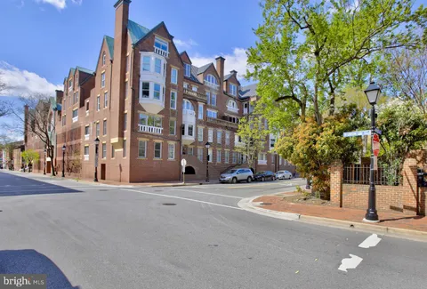 120 Cameron Street Unit CS202, Alexandria, VA MLS: VAAX2044048