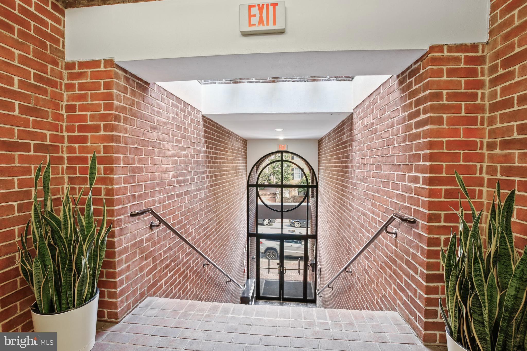 120 CAMERON STREET CS202