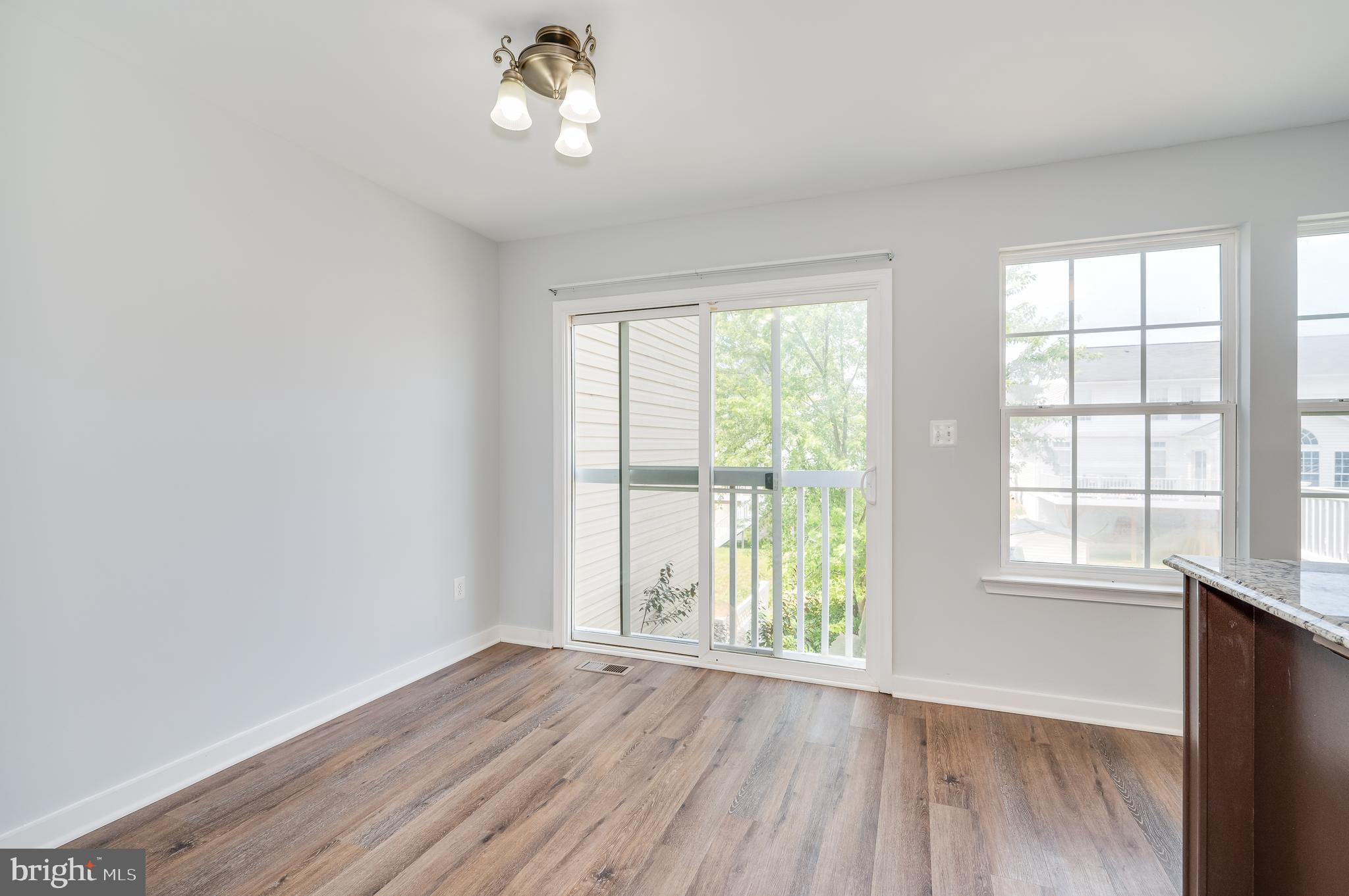 LAKELAND PLACE - Residential Lease