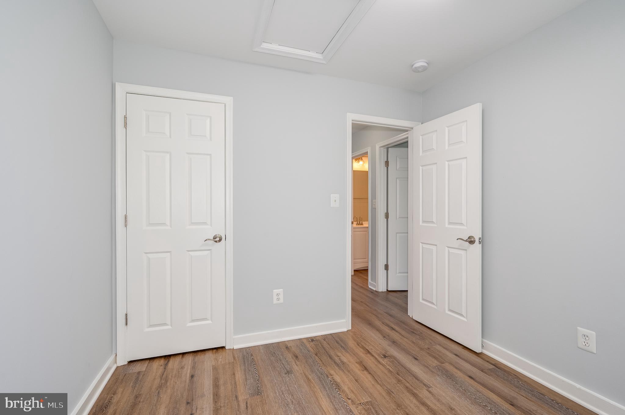 LAKELAND PLACE - Residential Lease