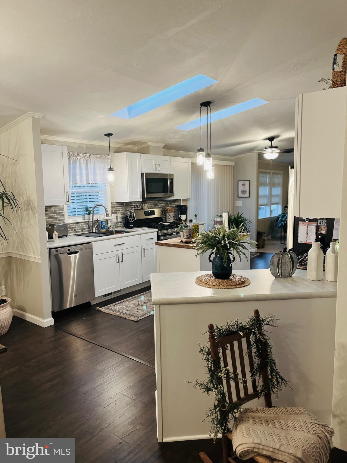 INDIAN CREEK VILLAGE - Residential