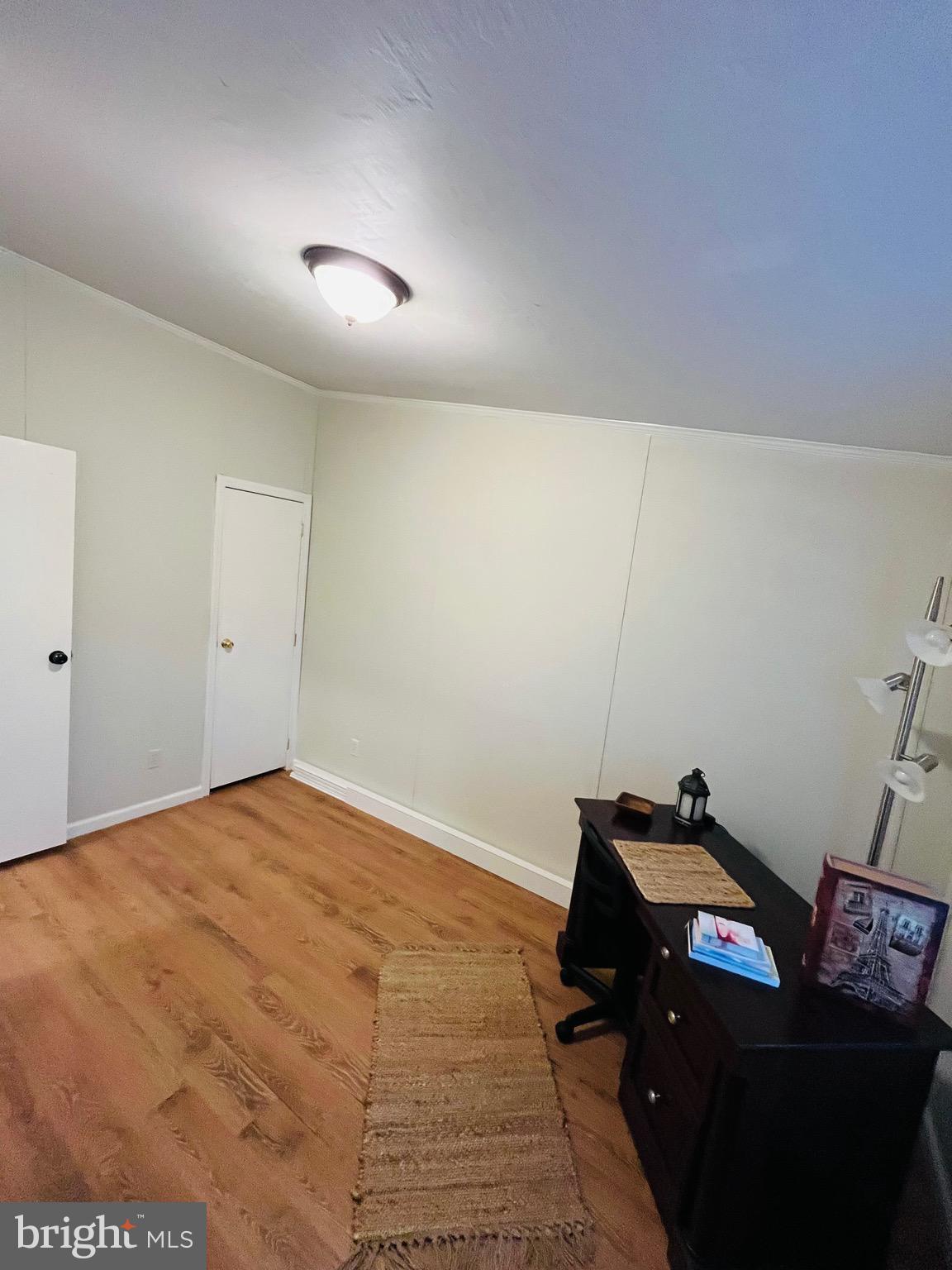 INDIAN CREEK VILLAGE - Residential