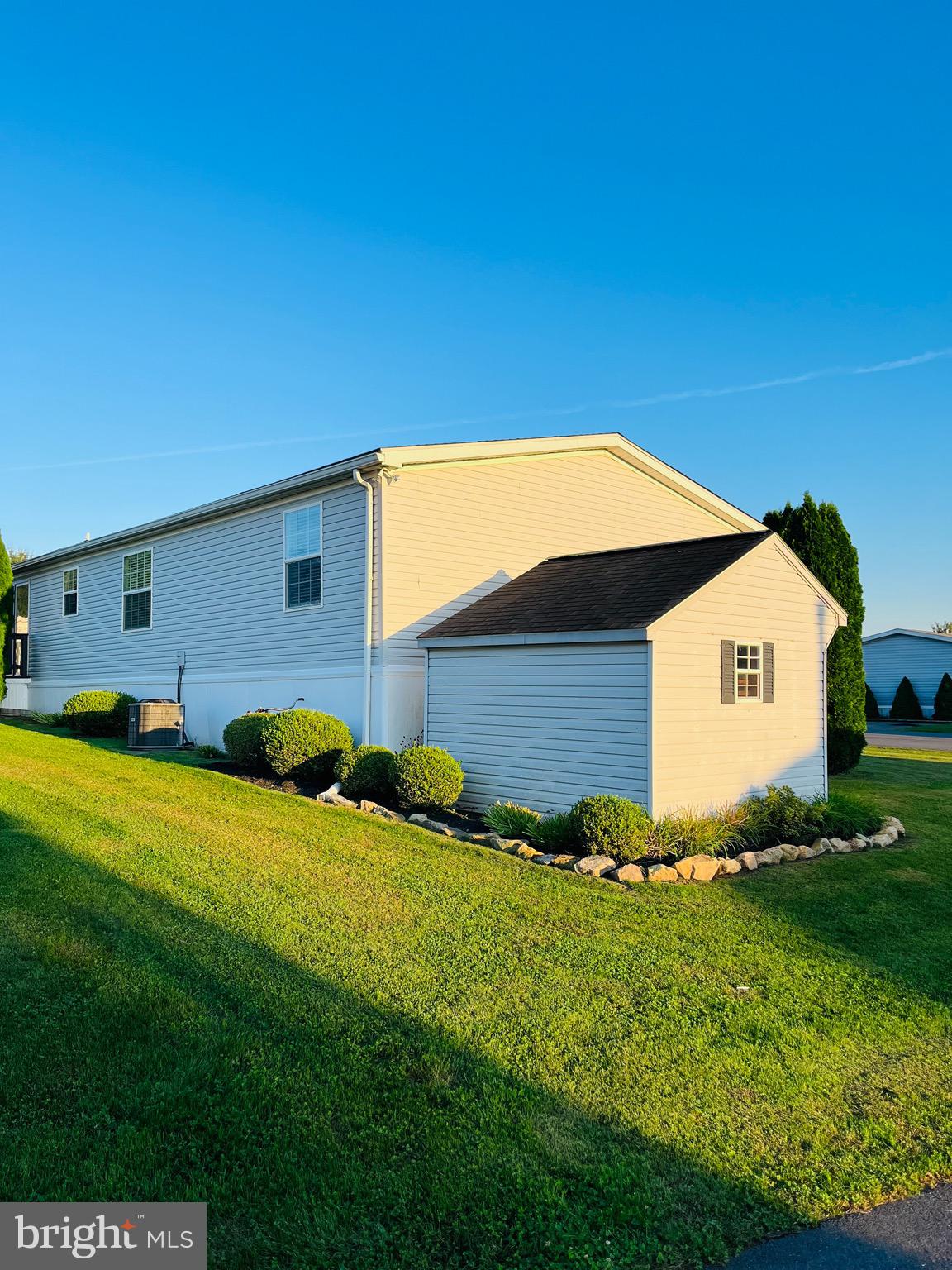 INDIAN CREEK VILLAGE - Residential