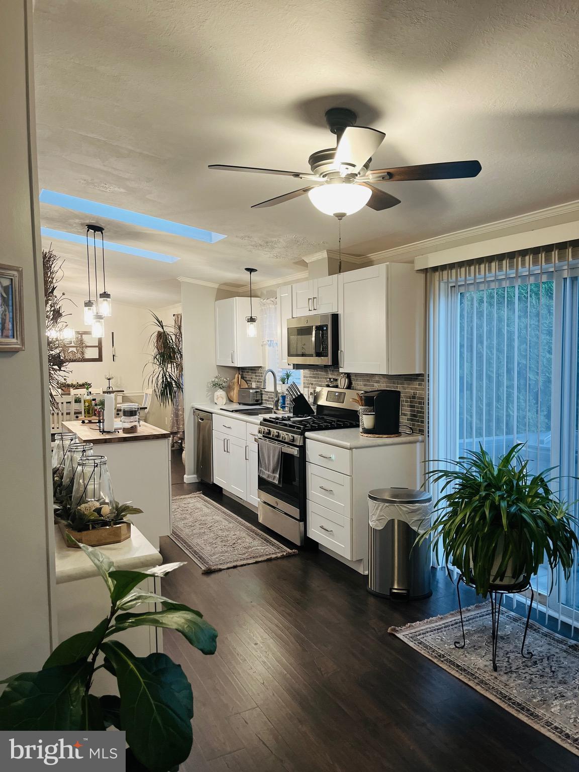 INDIAN CREEK VILLAGE - Residential