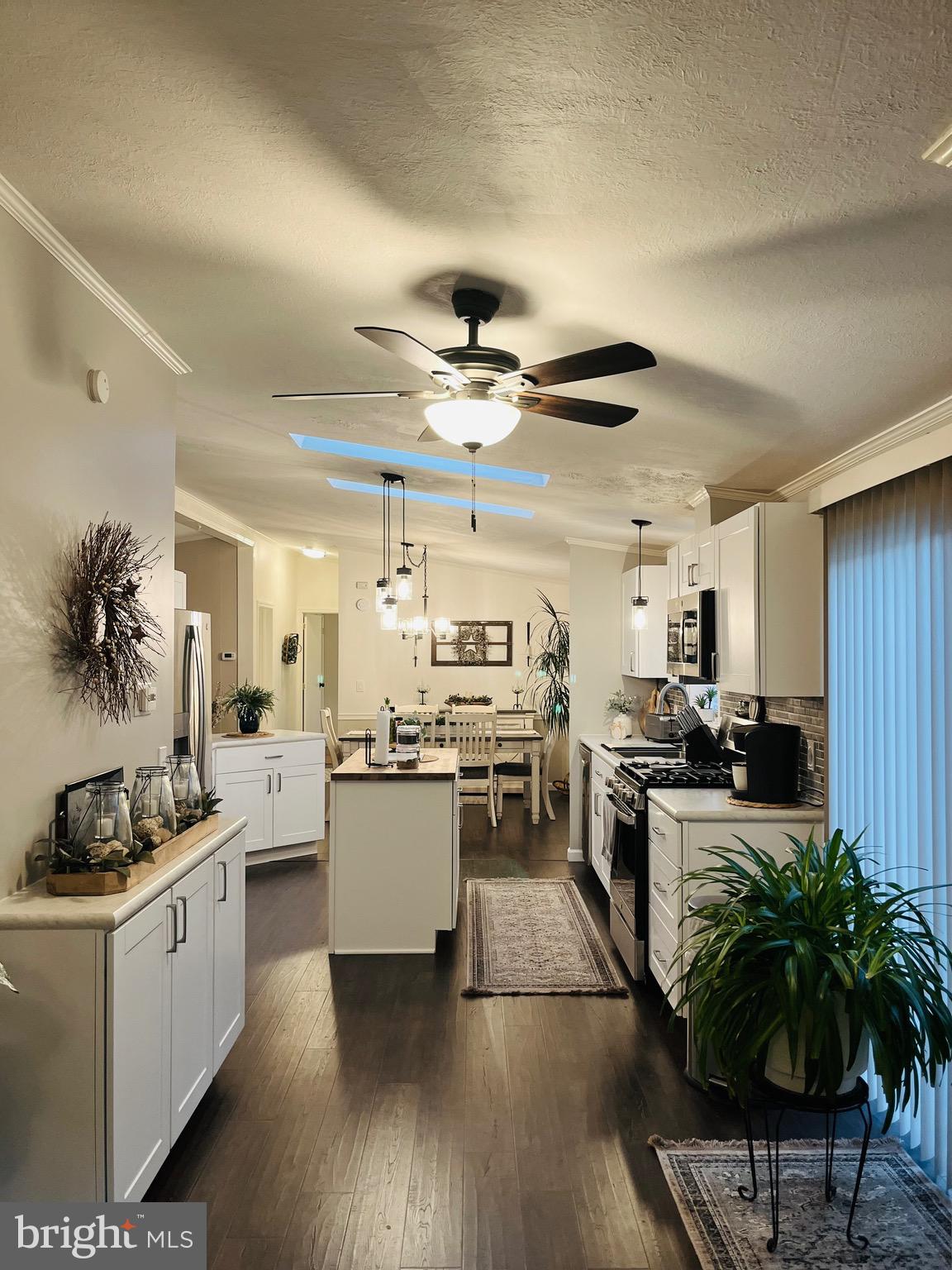 INDIAN CREEK VILLAGE - Residential