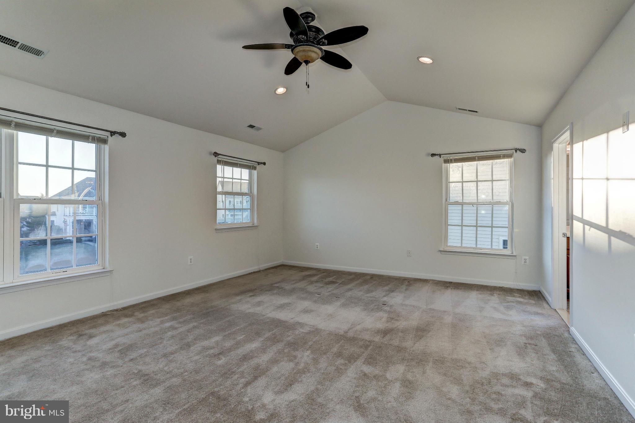 PEMBROOKE - Residential Lease