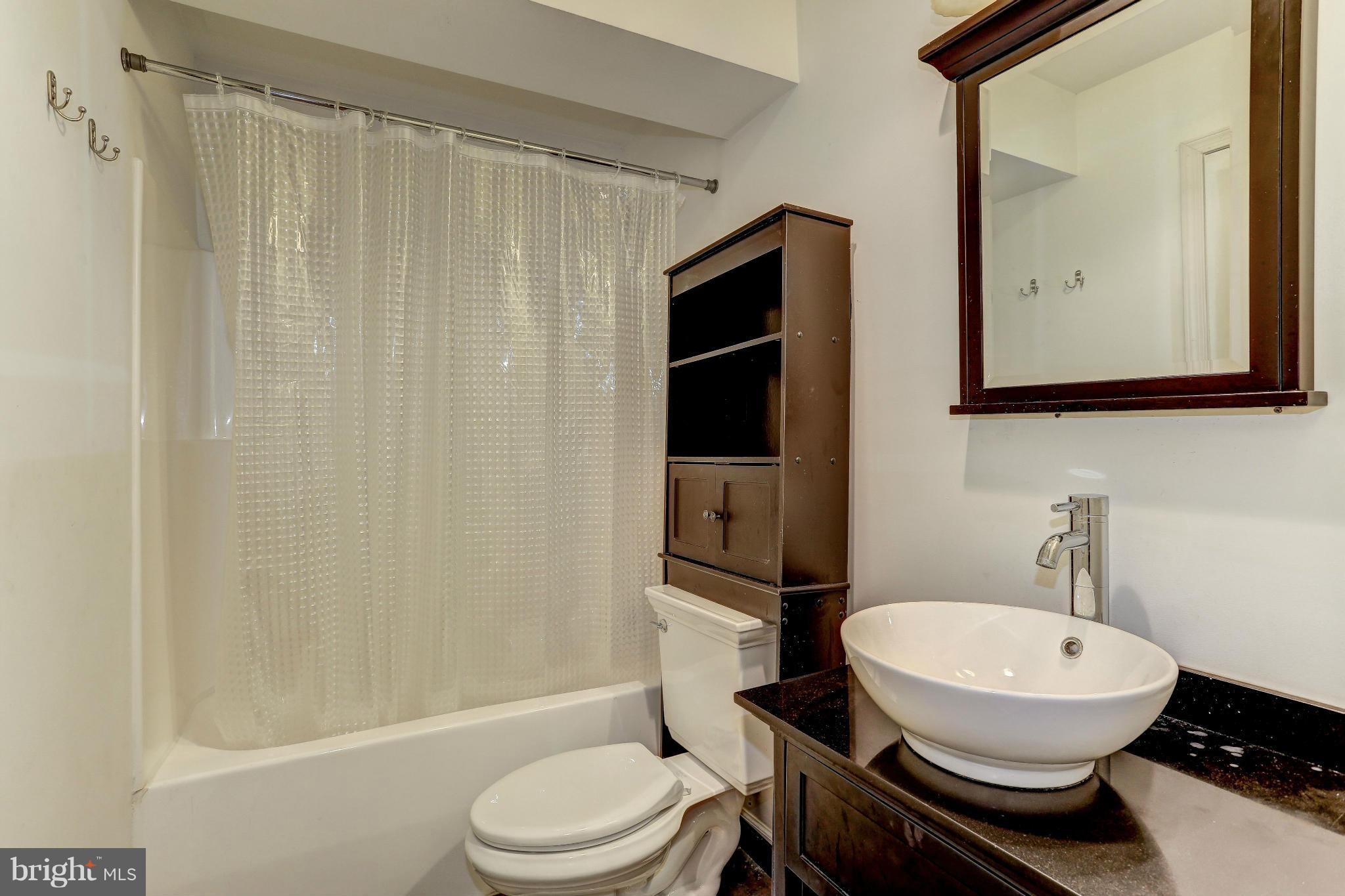 PEMBROOKE - Residential Lease