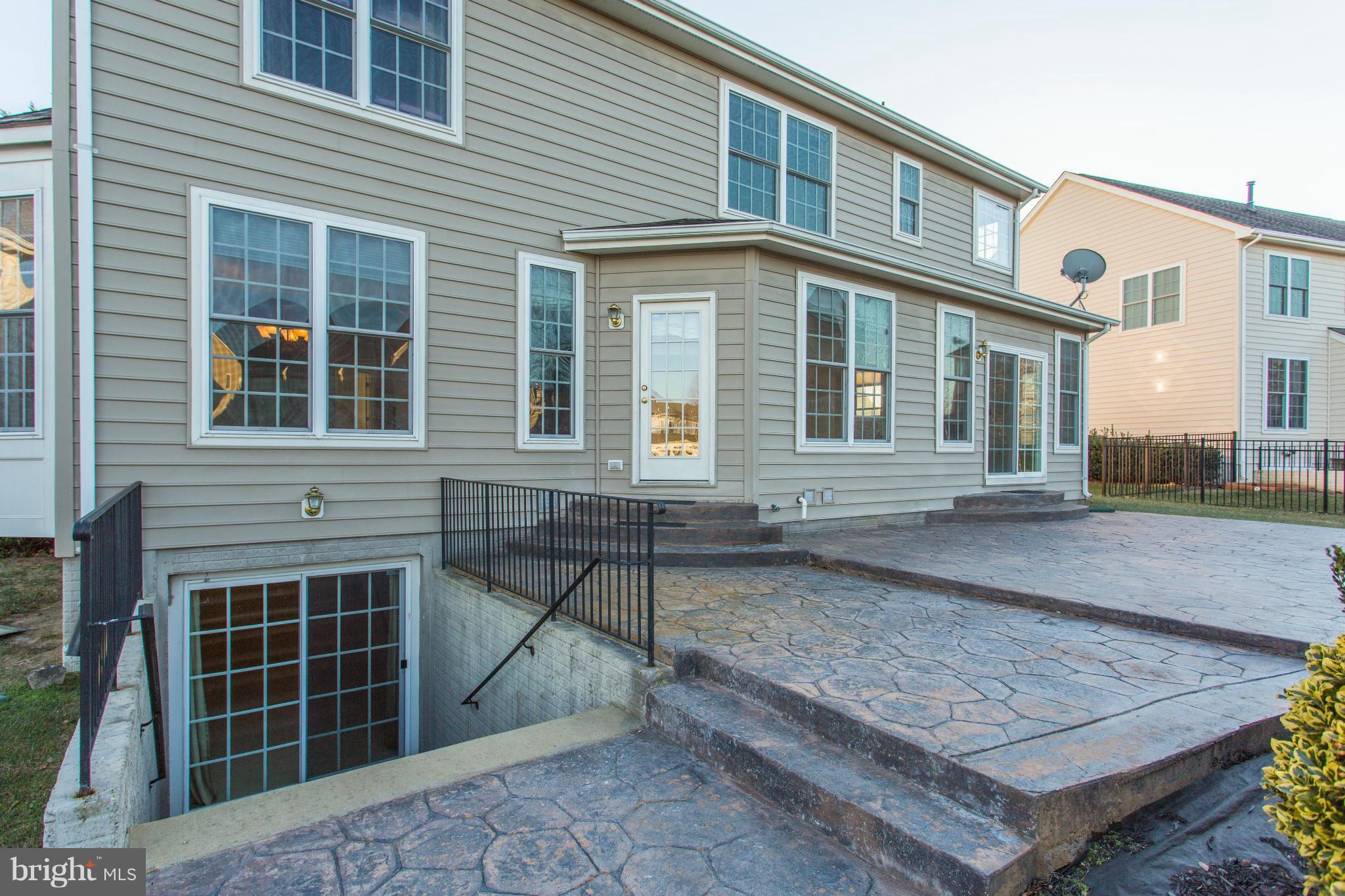 PEMBROOKE - Residential Lease