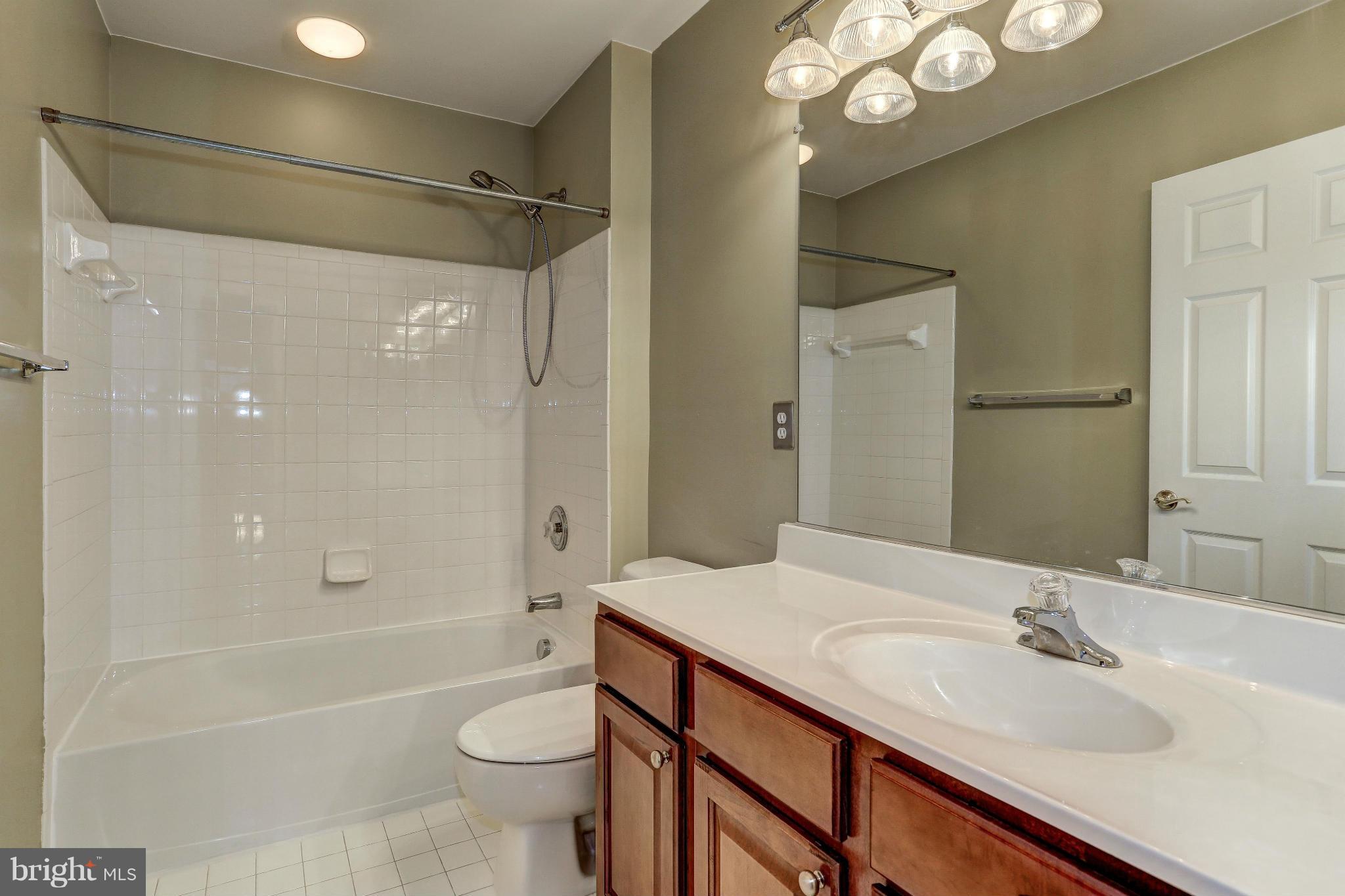 PEMBROOKE - Residential Lease