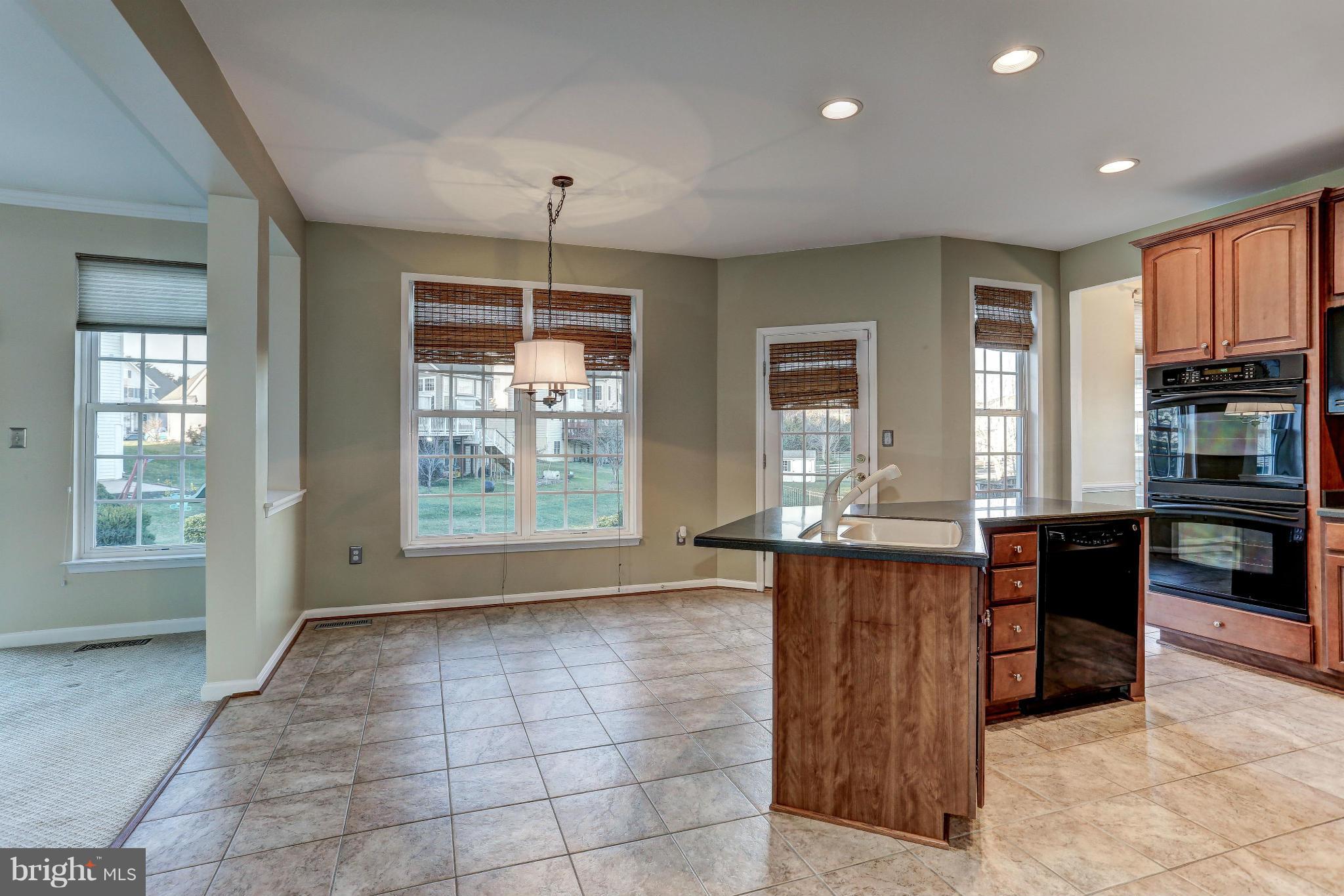 PEMBROOKE - Residential Lease