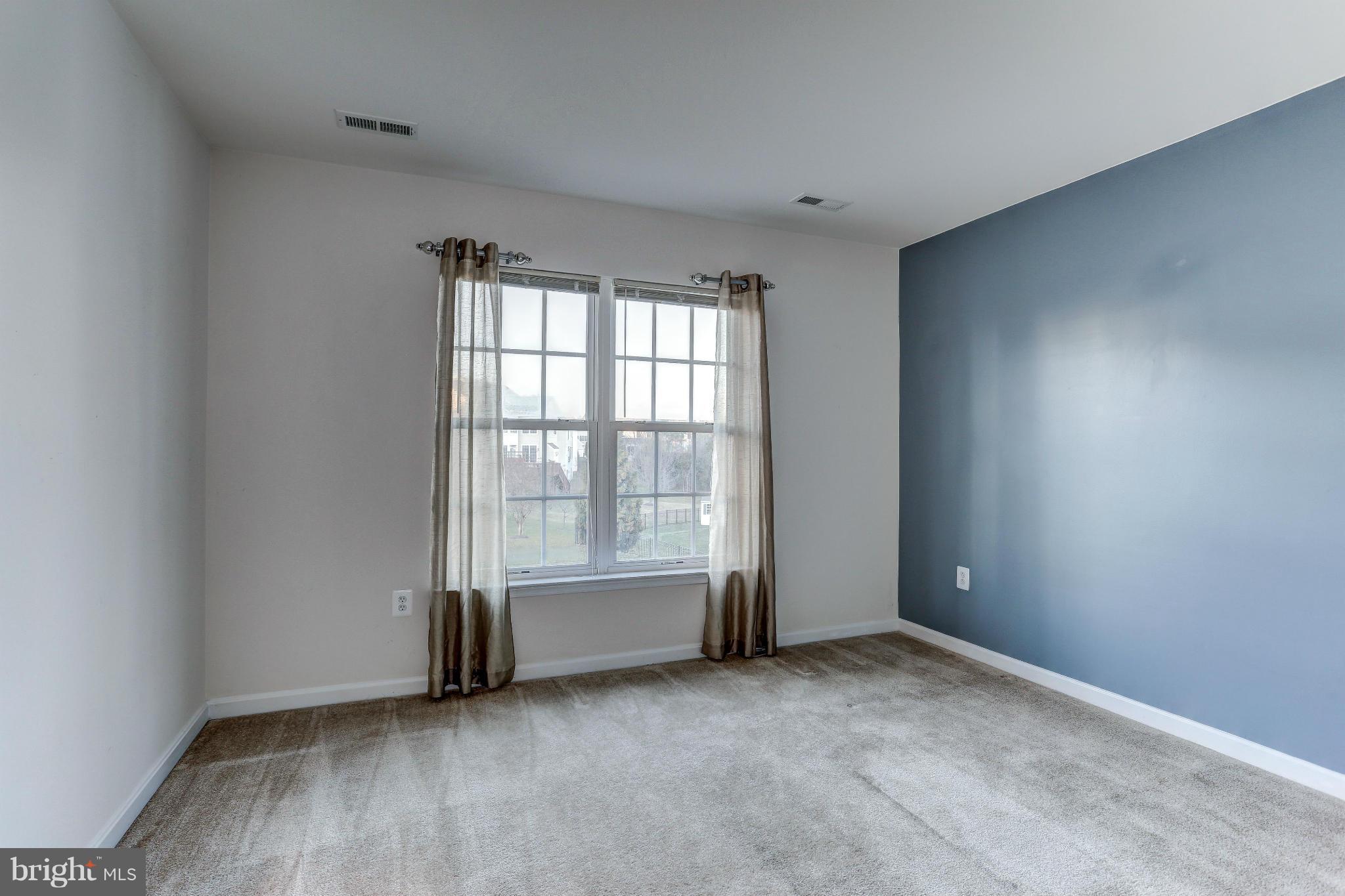 PEMBROOKE - Residential Lease