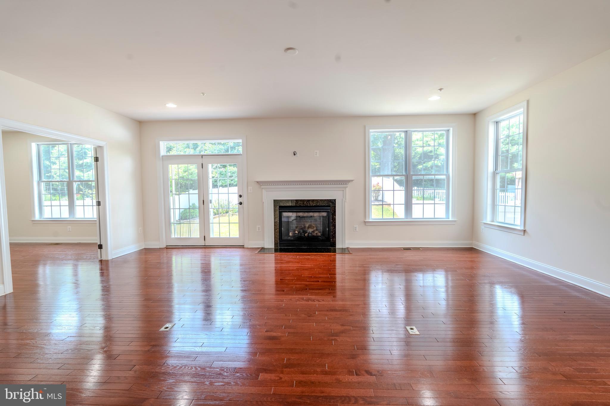 PIEDMONT CROSSING - Residential