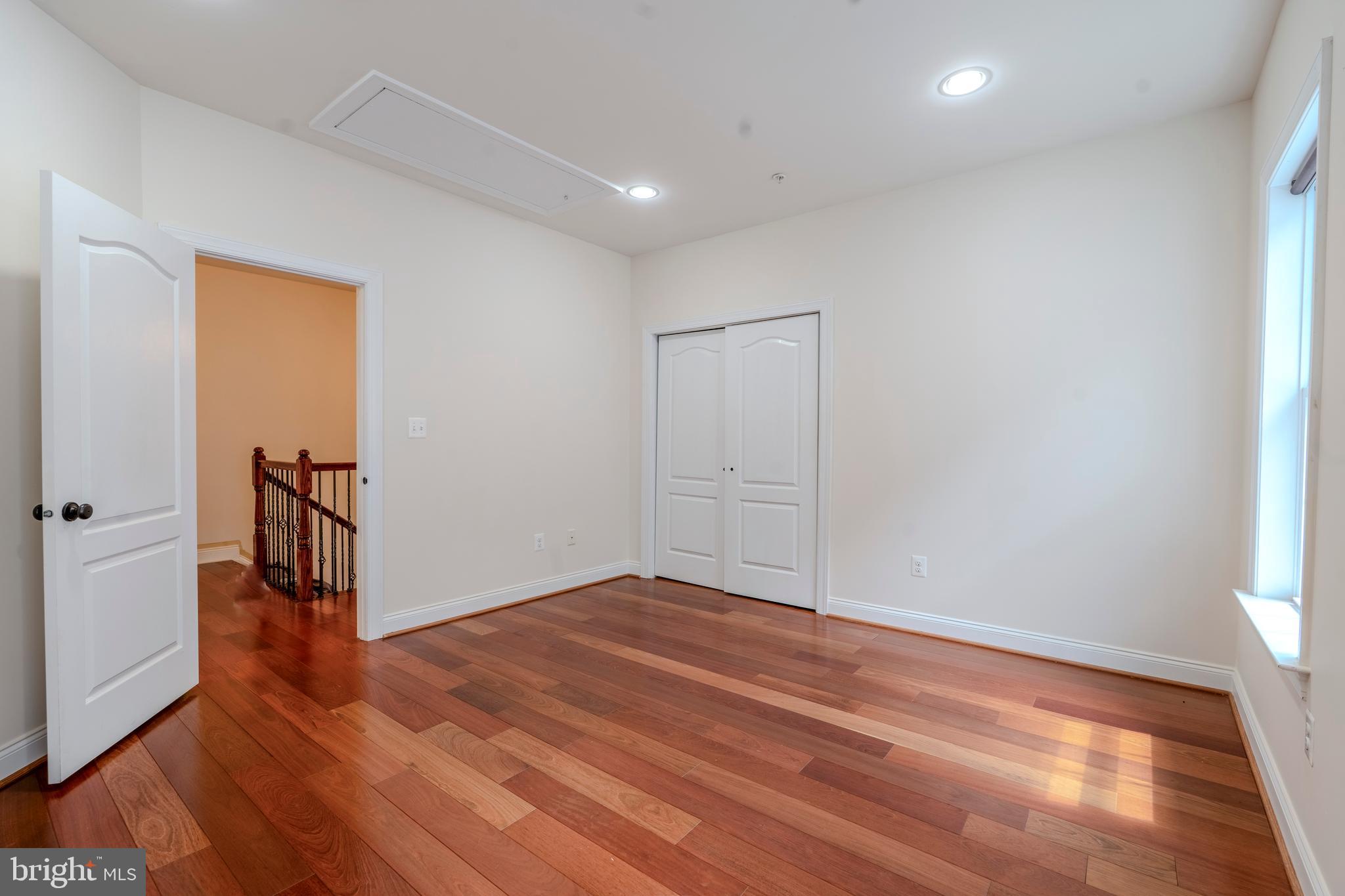 PIEDMONT CROSSING - Residential