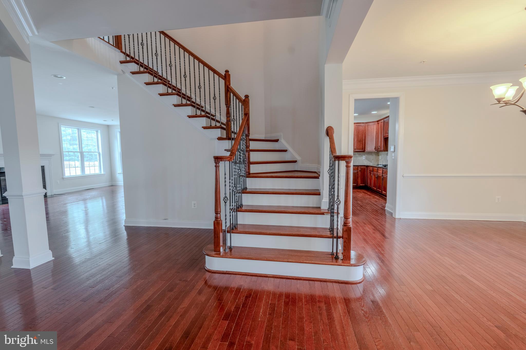 306 PICEA VIEW COURT