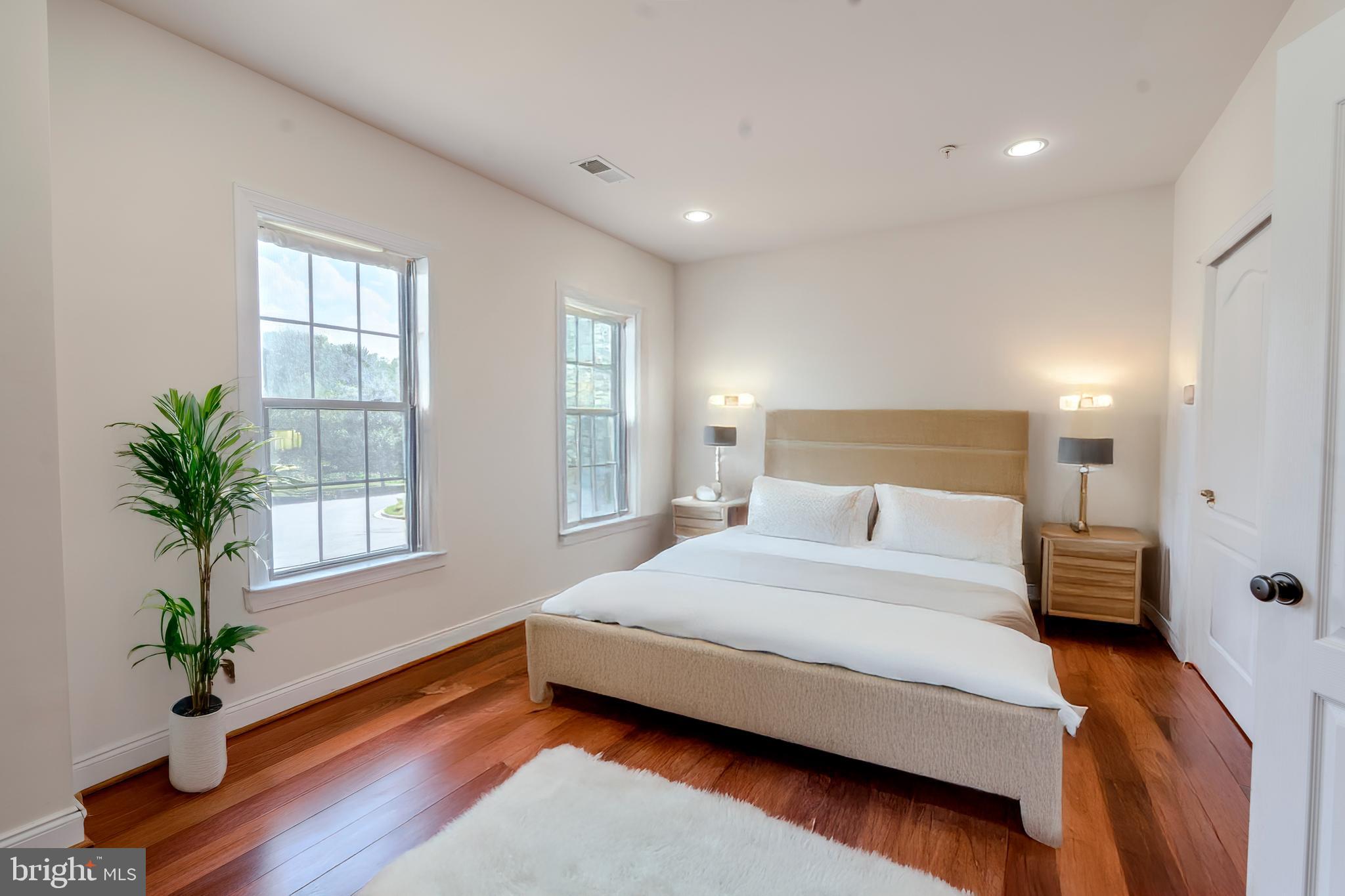 PIEDMONT CROSSING - Residential