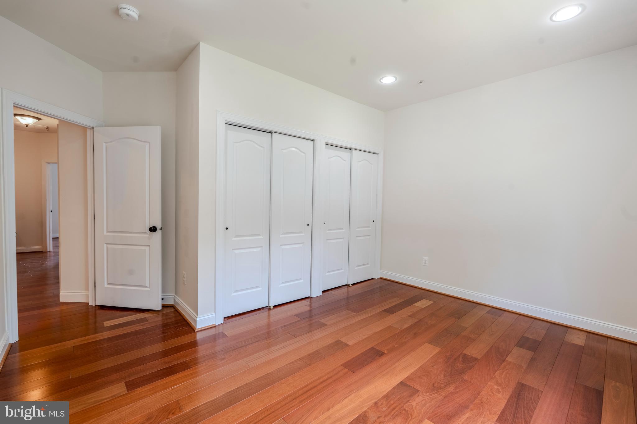 PIEDMONT CROSSING - Residential