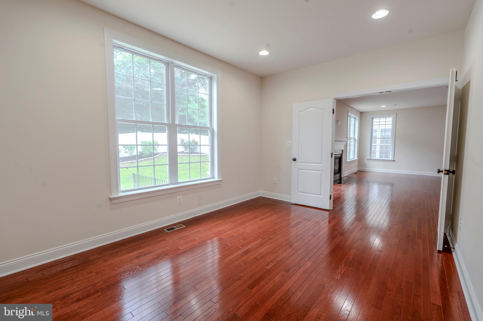 PIEDMONT CROSSING - Residential