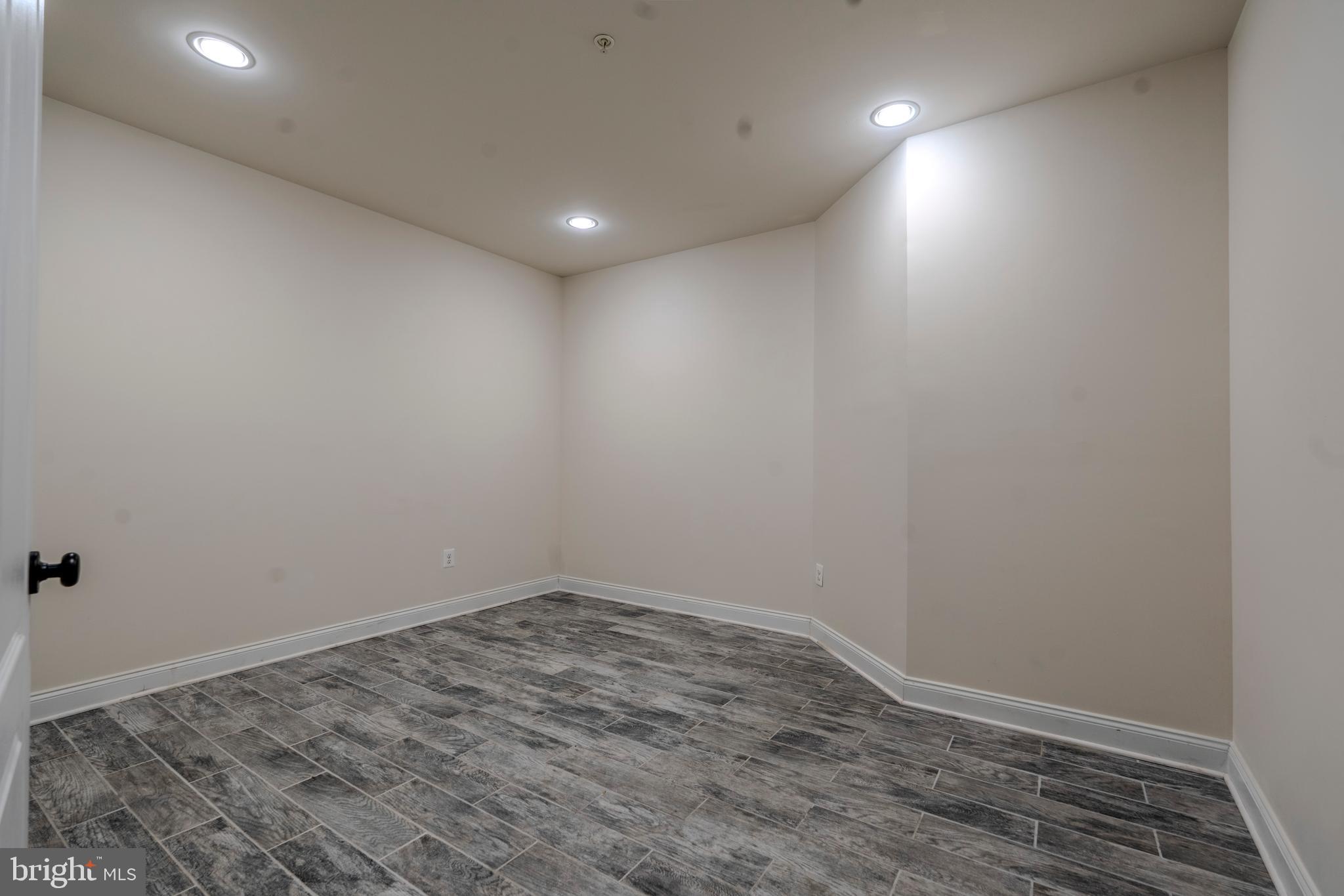 PIEDMONT CROSSING - Residential