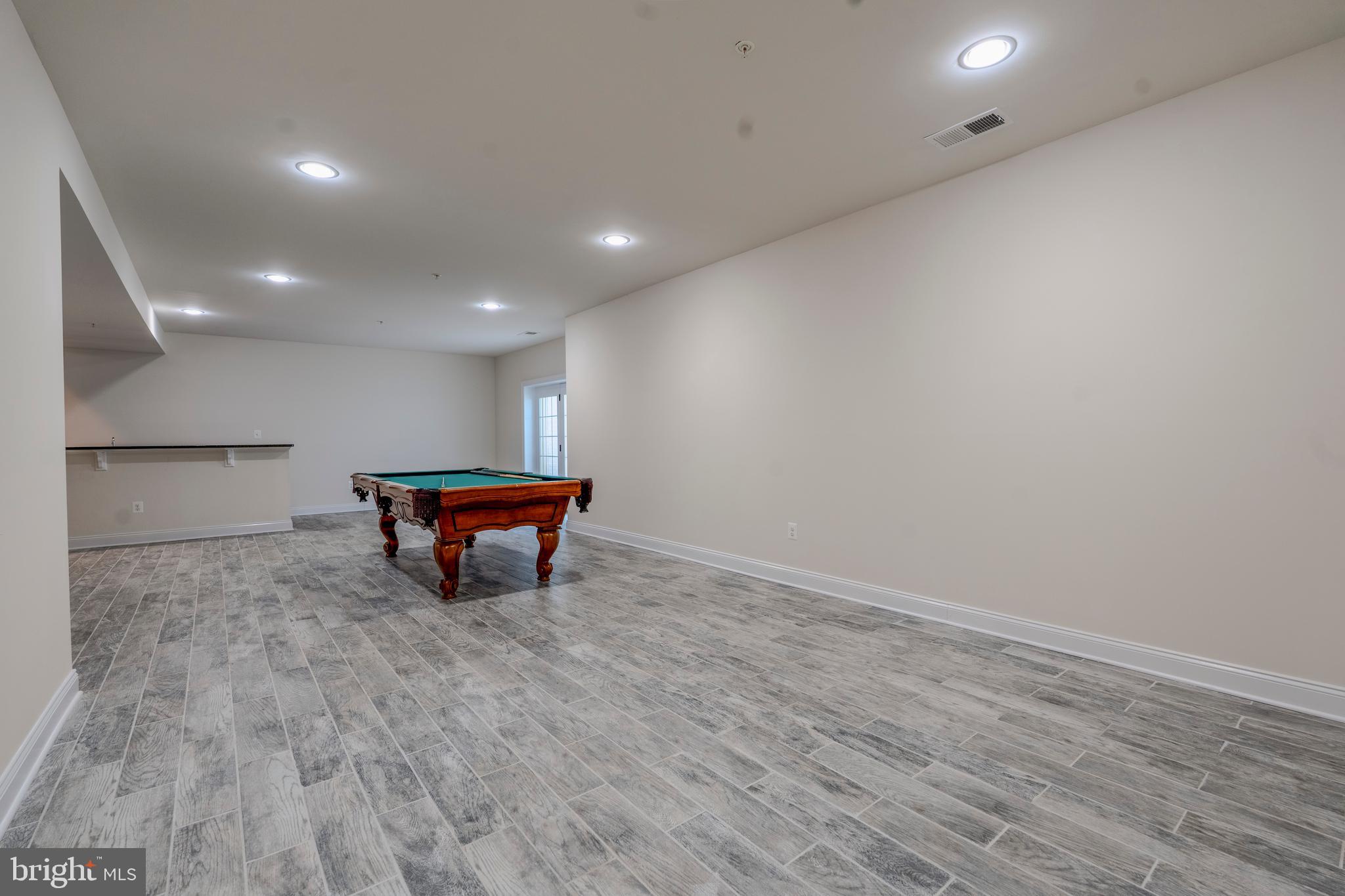 PIEDMONT CROSSING - Residential