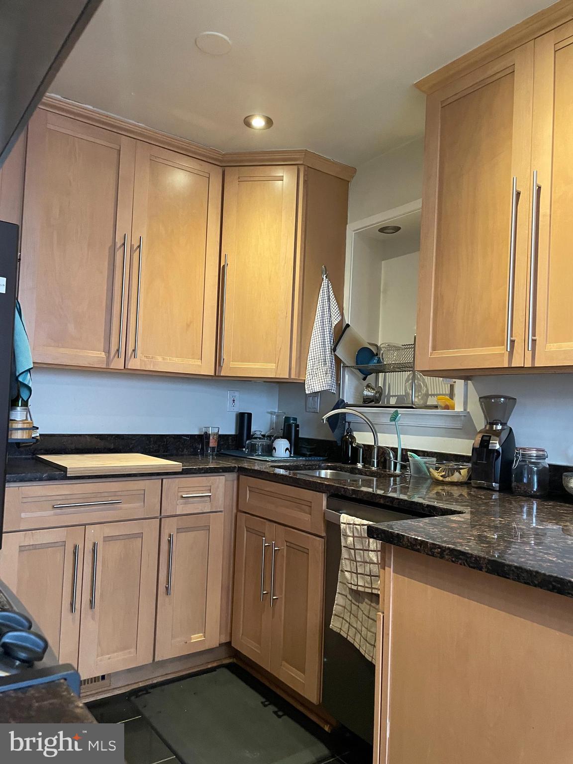 PARKWOOD - Residential Lease