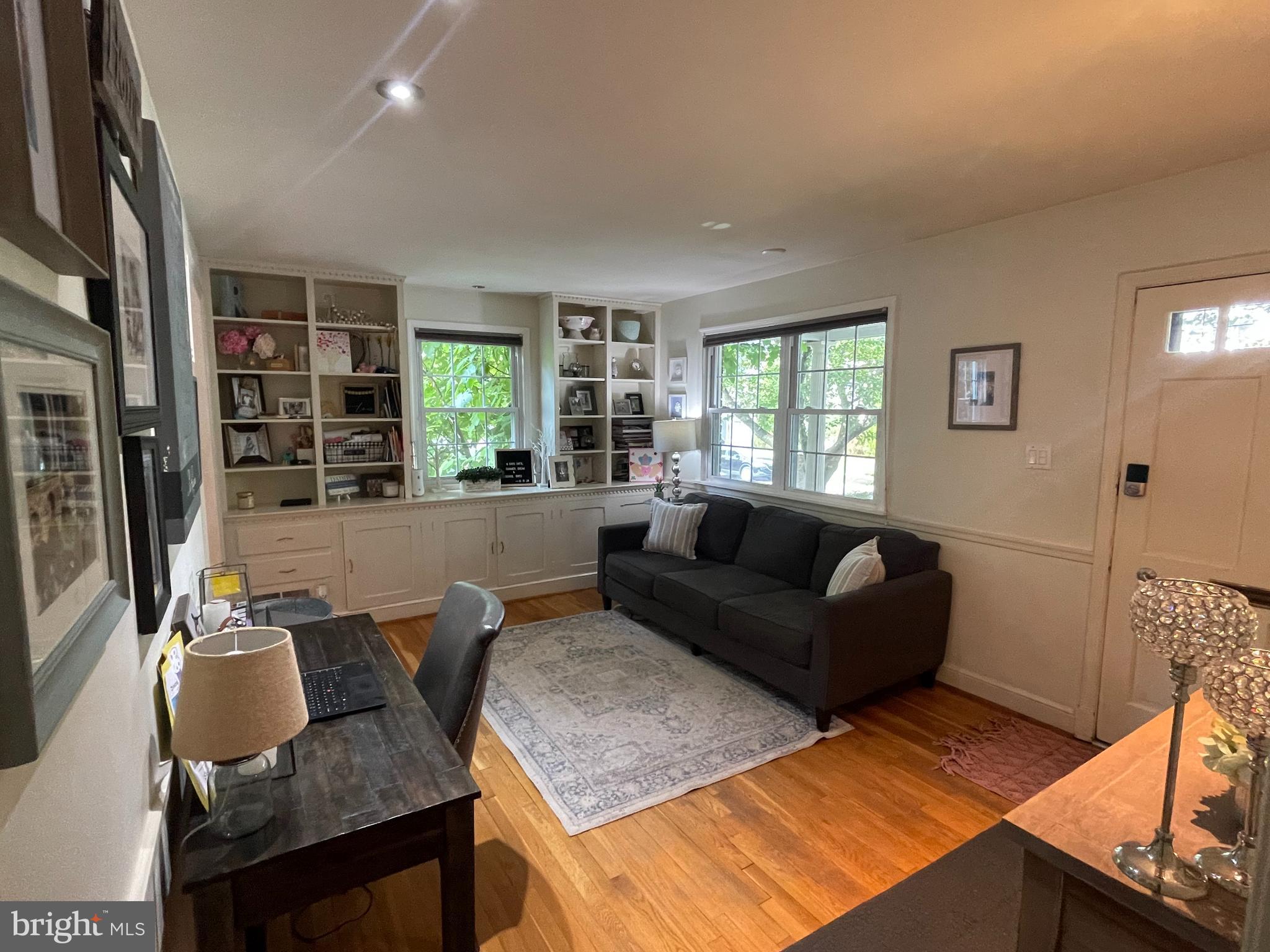 PARKWOOD - Residential Lease