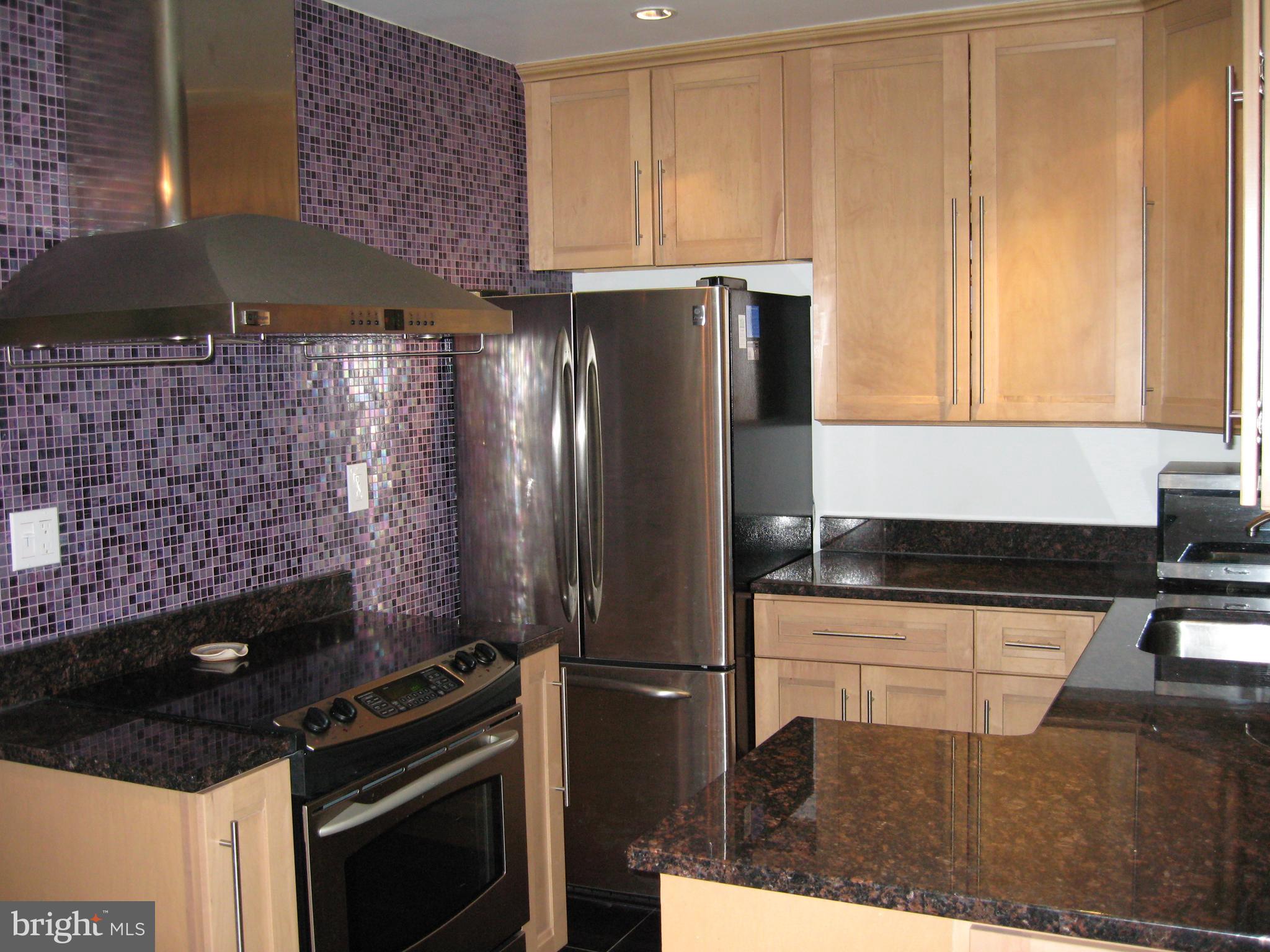 PARKWOOD - Residential Lease