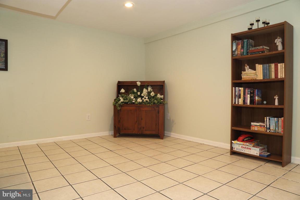 MEADOW VIEW VILLAGE - Residential