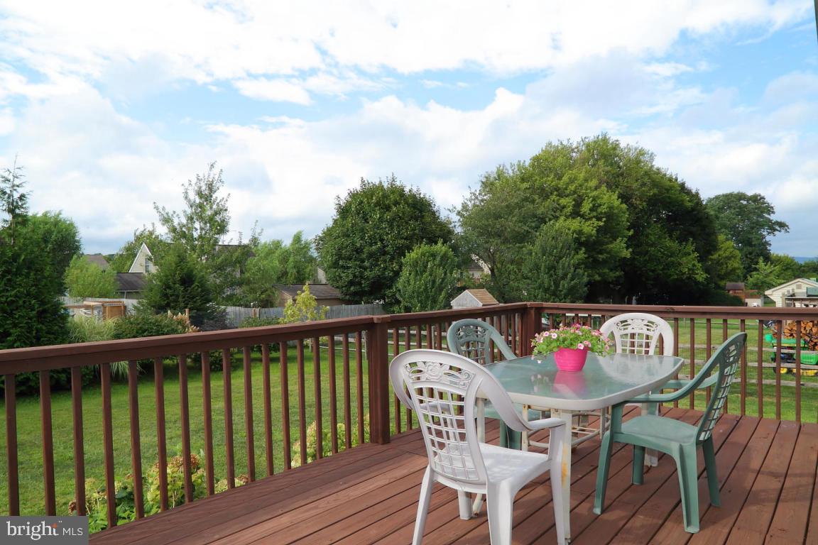 MEADOW VIEW VILLAGE - Residential