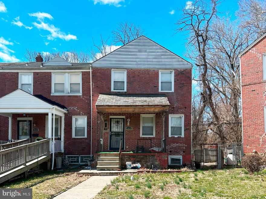 ONLINE AUCTION: Bidding begins 1/30/2024 @ 10:00 AM. Bidding ends 2/1/2024 @ 11:10 AM. List Price is Suggested Opening Bid. Deposit: $10,000.

This 2-story end unit townhouse is located in Baltimore's lively Mondawmin neighborhood. The property features 3 bedrooms and 1.5 bathrooms and is just blocks away from Mondawmin Mall and Coppin State University. Hanlon Park and Druid Hill Park are also in close proximity. The nearest major traffic artery is Reisterstown Road, providing easy access to downtown Baltimore.