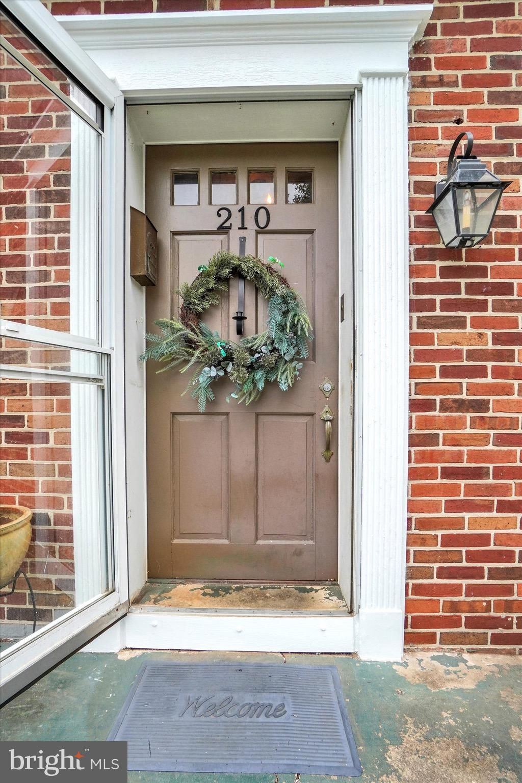 Photo of 210 N Gotwalt Street, YORK, PA 17404 (MLS # PAYK2090494)